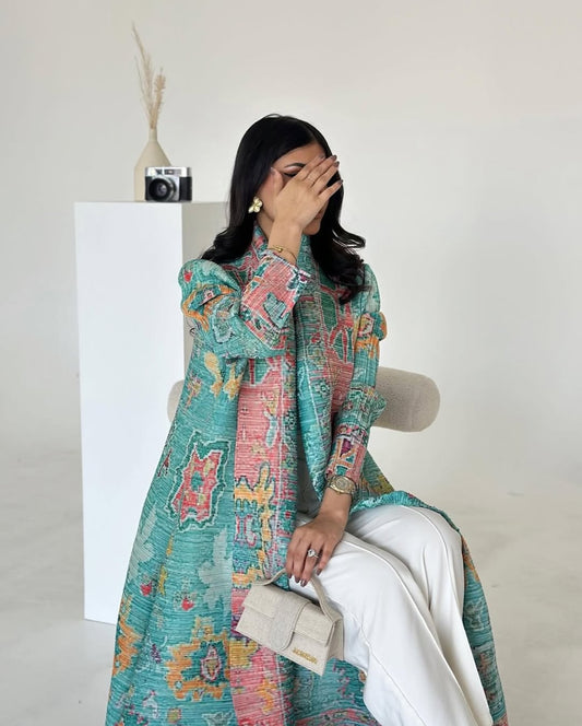 LUMAYA5852 Elegant, Retro-style Long Cardigan with Contrasting Printed Pattern.