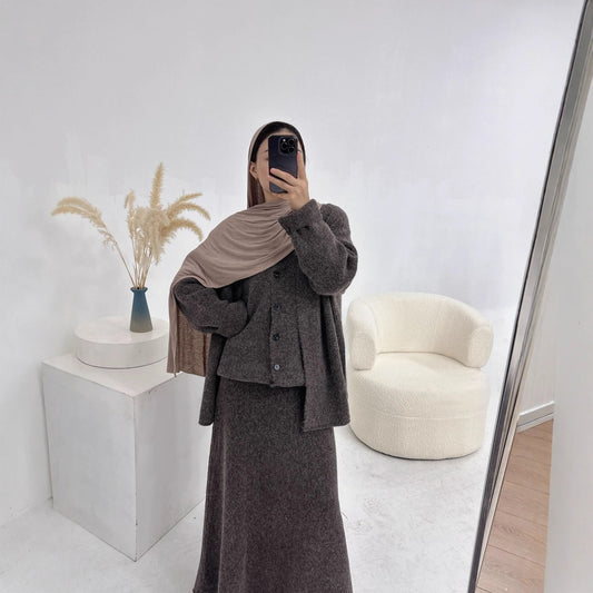 LM6596 Autumn and winter thickened knitted three-piece suit (excluding headscarf) vest + cardigan + skirt