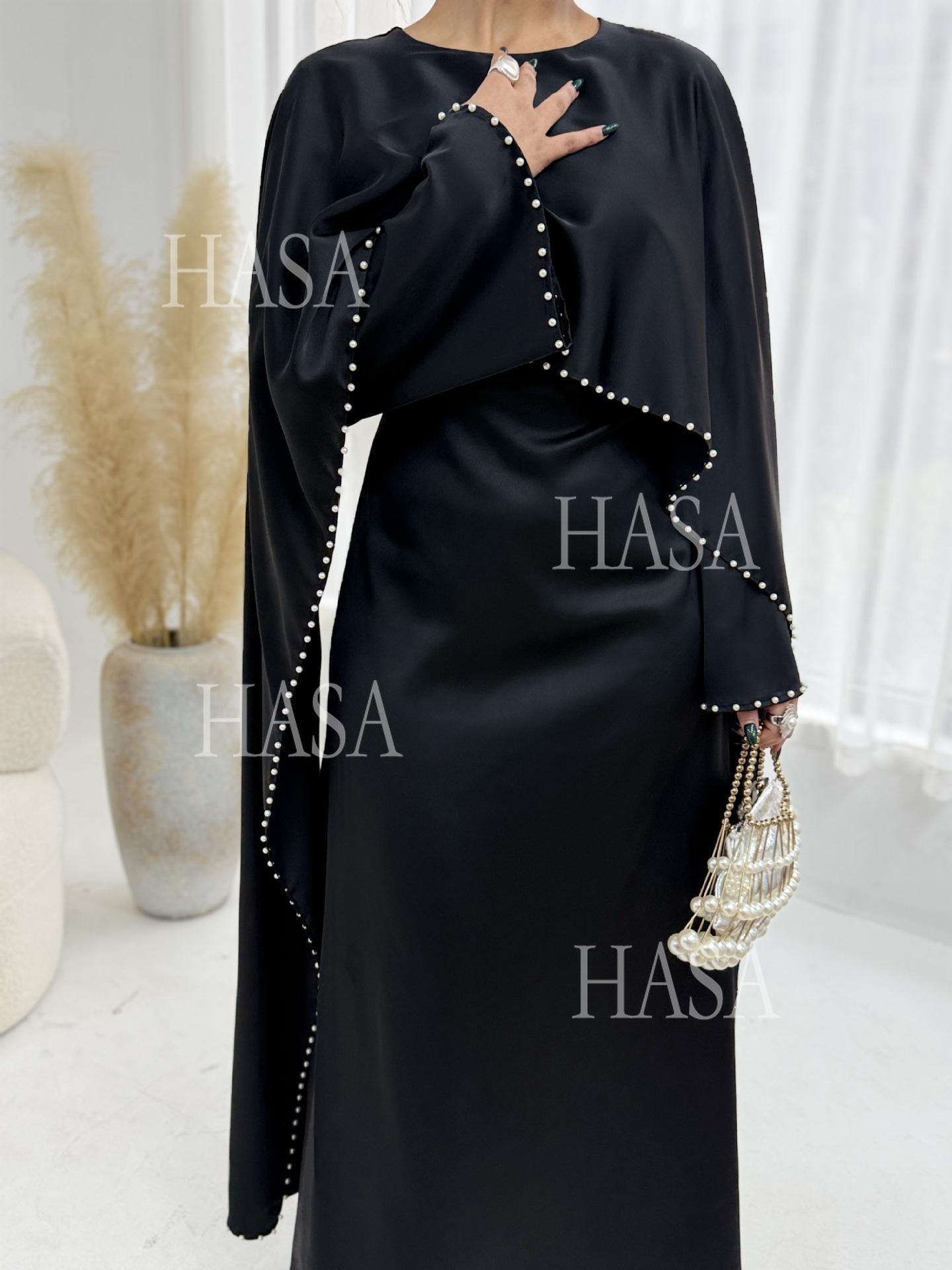 LUMAYA6697 Robe Decorated with Pearls and Beads.