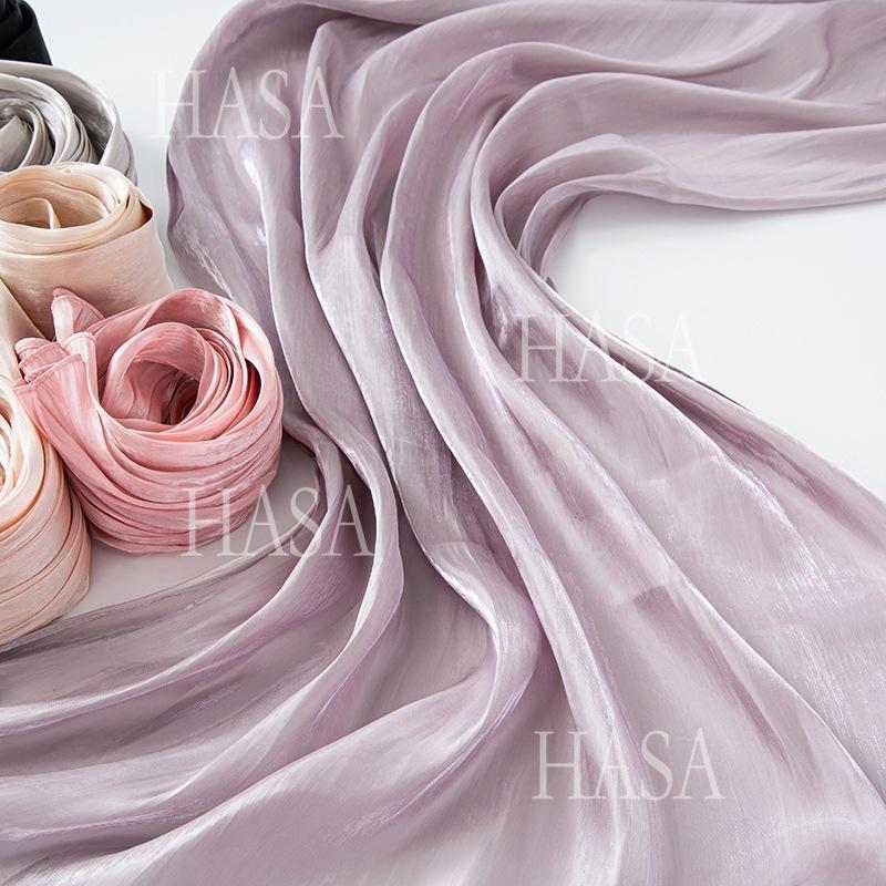 LUMAYA6479 A Simple Silk Scarf with A Mellow Color and A Light and Drapey Design