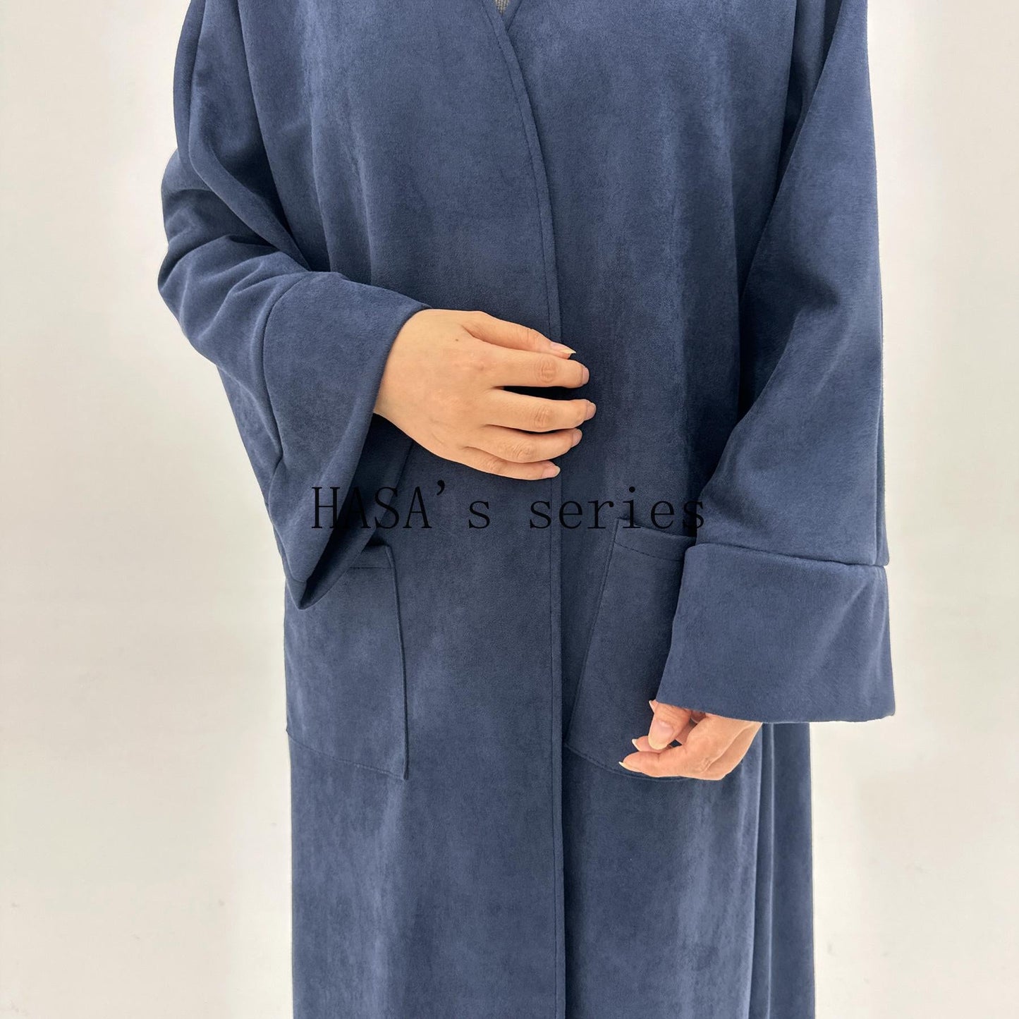LUMAYA5148 Suede-textured, Simple Cardigan-style Long Robe, A Loose and Comfortable Dress for Autumn and Winter.