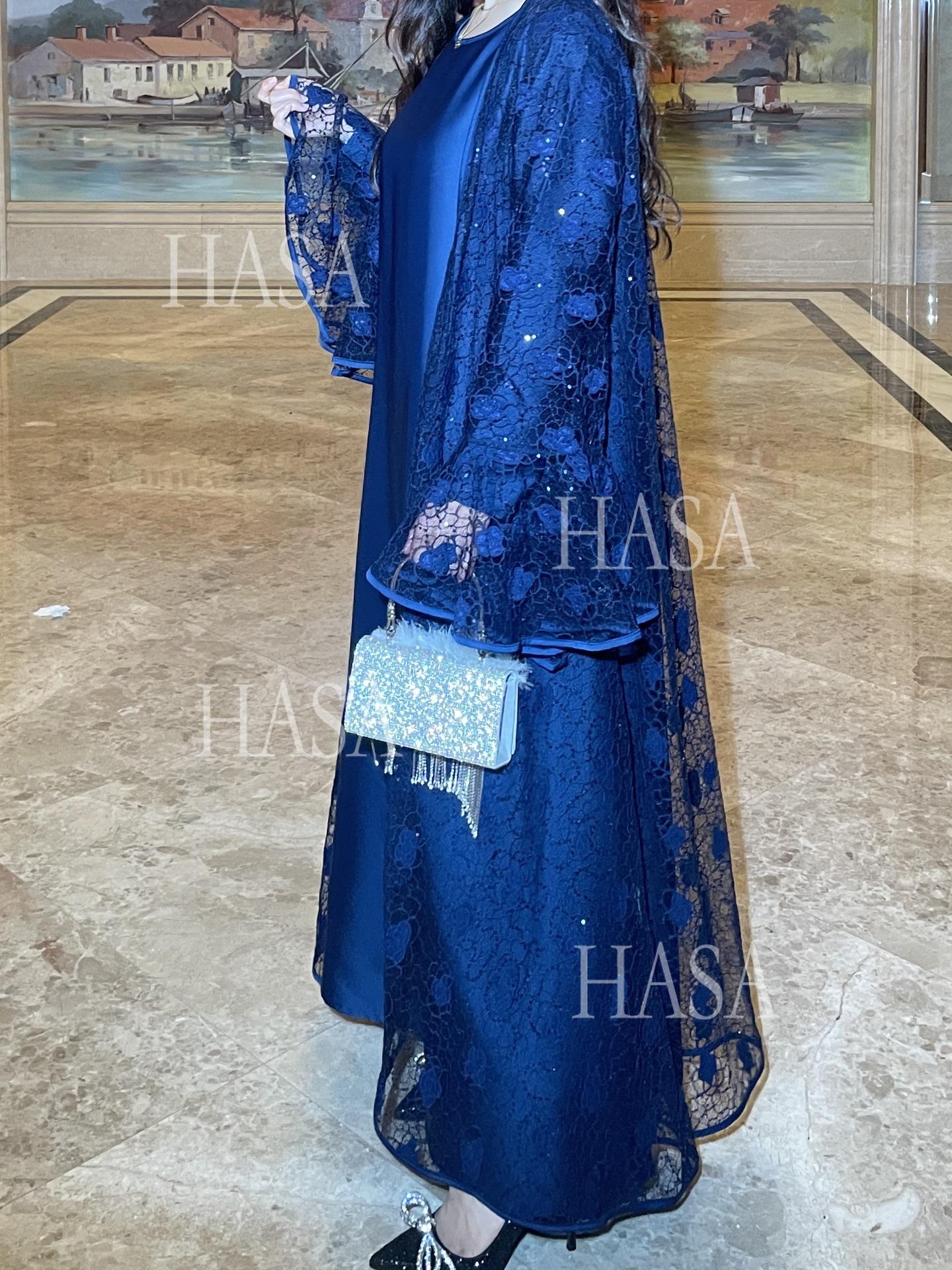 LUMAYA6488 Two-piece long dress with flared sleeves and lace sequined cape