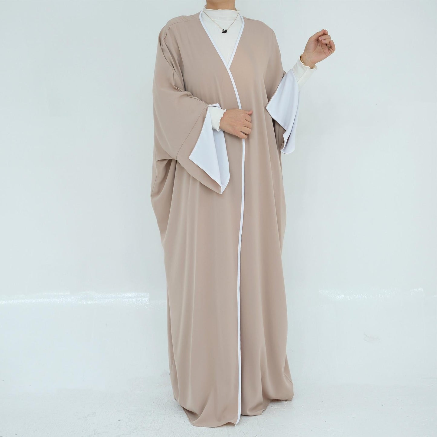 LUMAYA5877 The Loose-fitting Robe LUMAYAs A Lightweight Silhouette TLUMAYAt Is Perfect for Any Occasion open abaya outfit