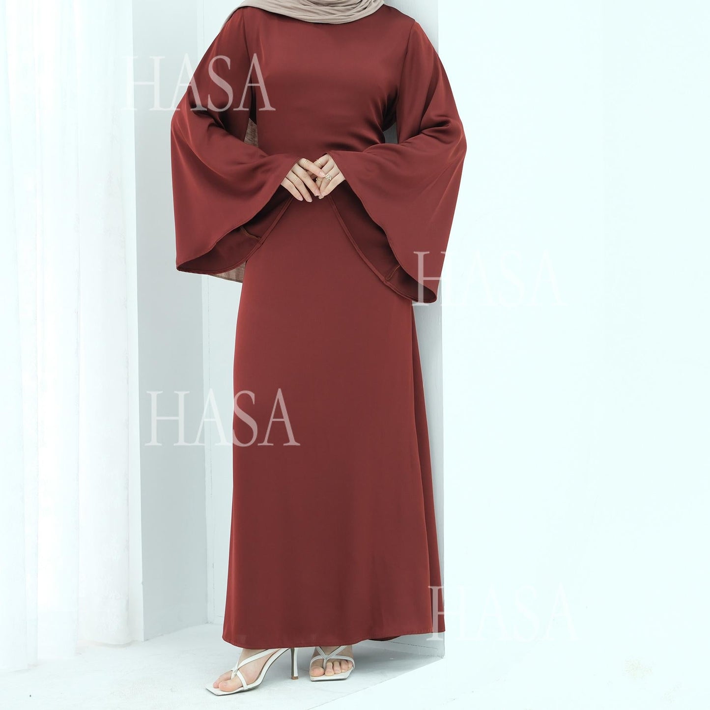LUMAYA6478 Simple Long Dress with Wide Sleeves, One-piece and Smooth Style