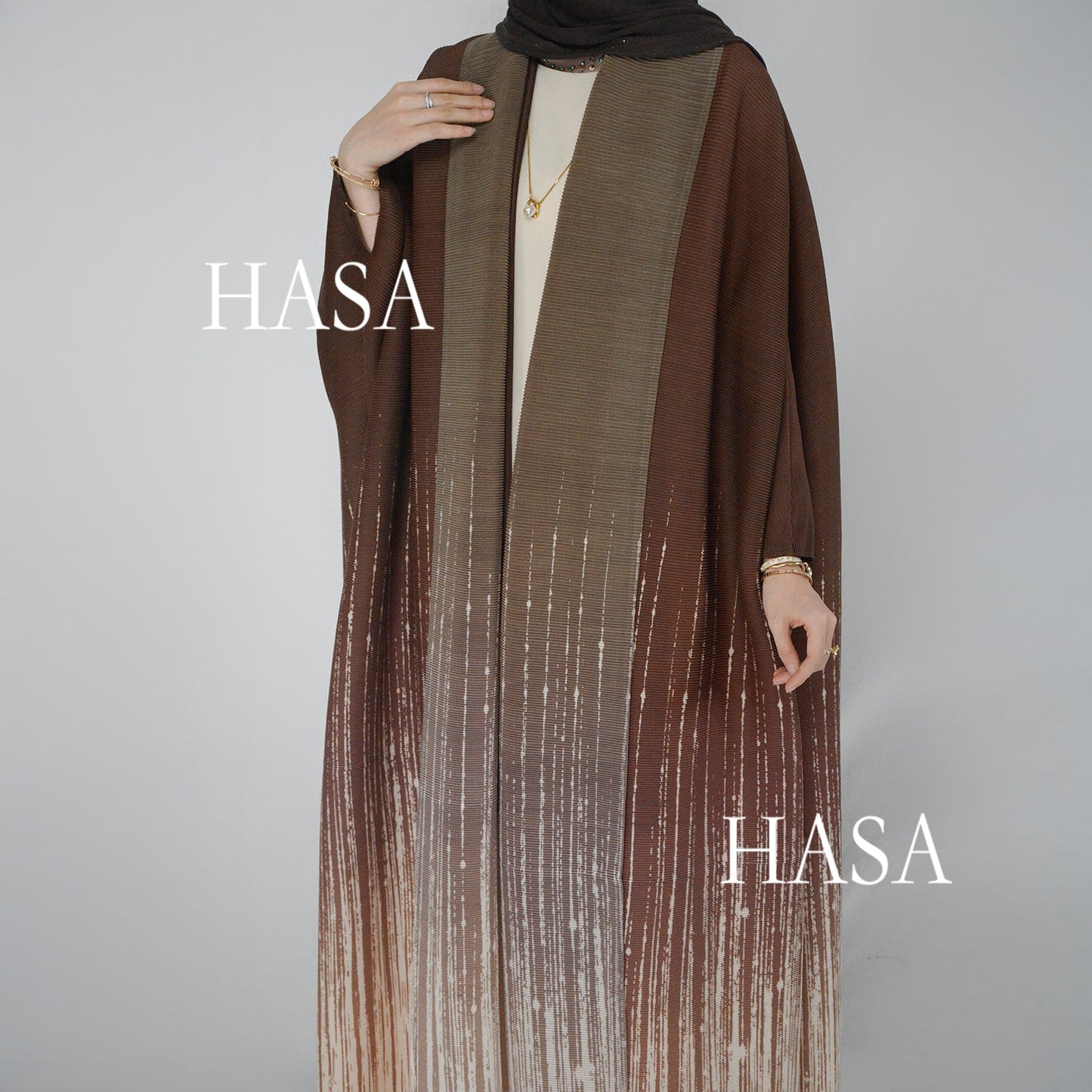 HAYA SHOP 1245 Ombré Abaya Loose Fashion Robe with Pleated Patchwork Detailing