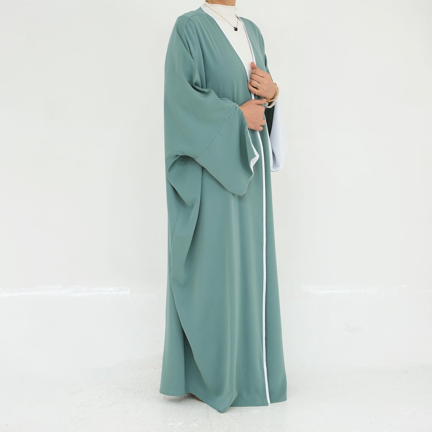 LUMAYA5877 The Loose-fitting Robe LUMAYAs A Lightweight Silhouette TLUMAYAt Is Perfect for Any Occasion open abaya outfit