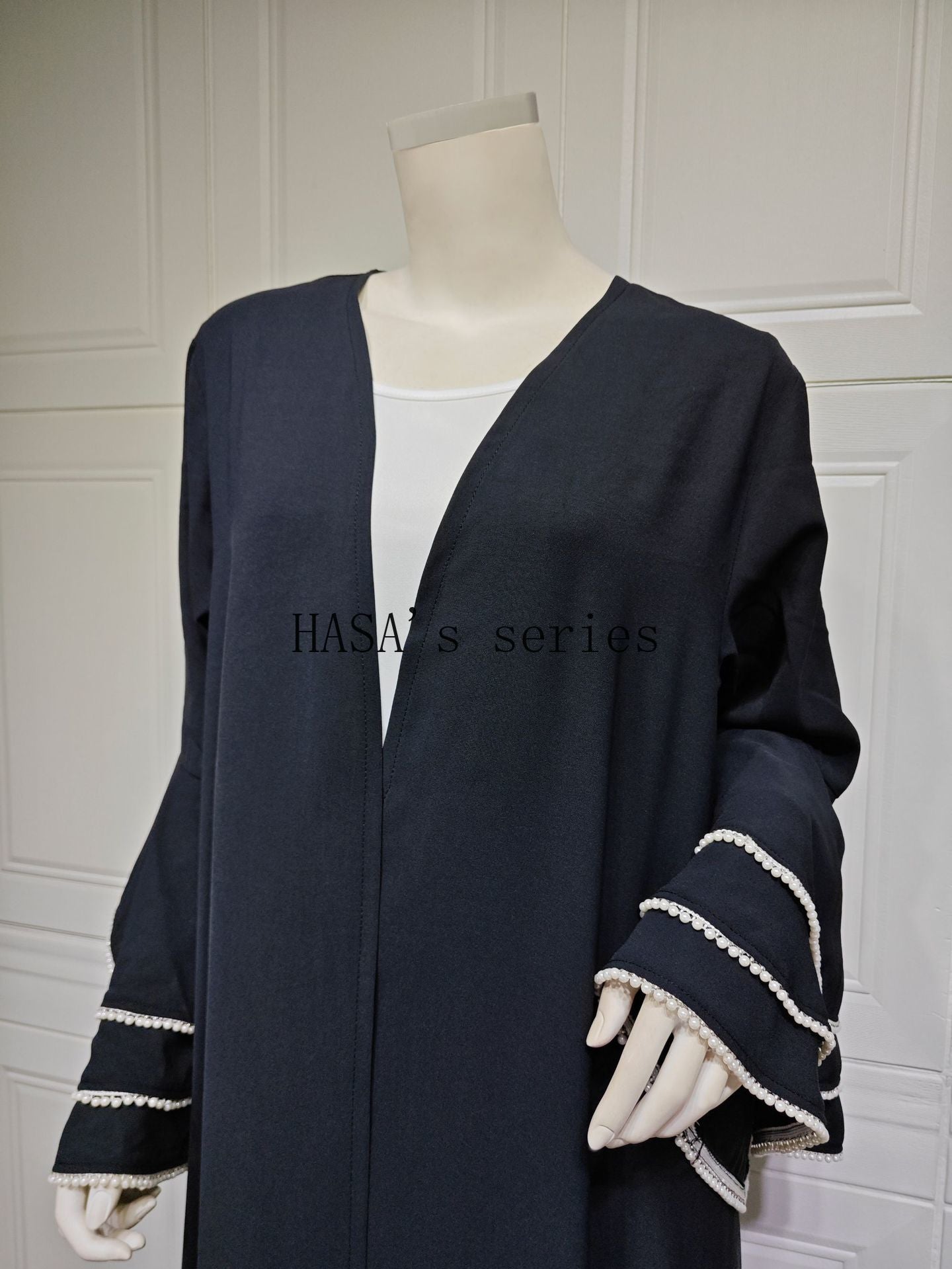 LUMAYA5093 Elegant black cardigan-style long robe with wide sleeves and a round-neck dress design featuring beaded embellishments.