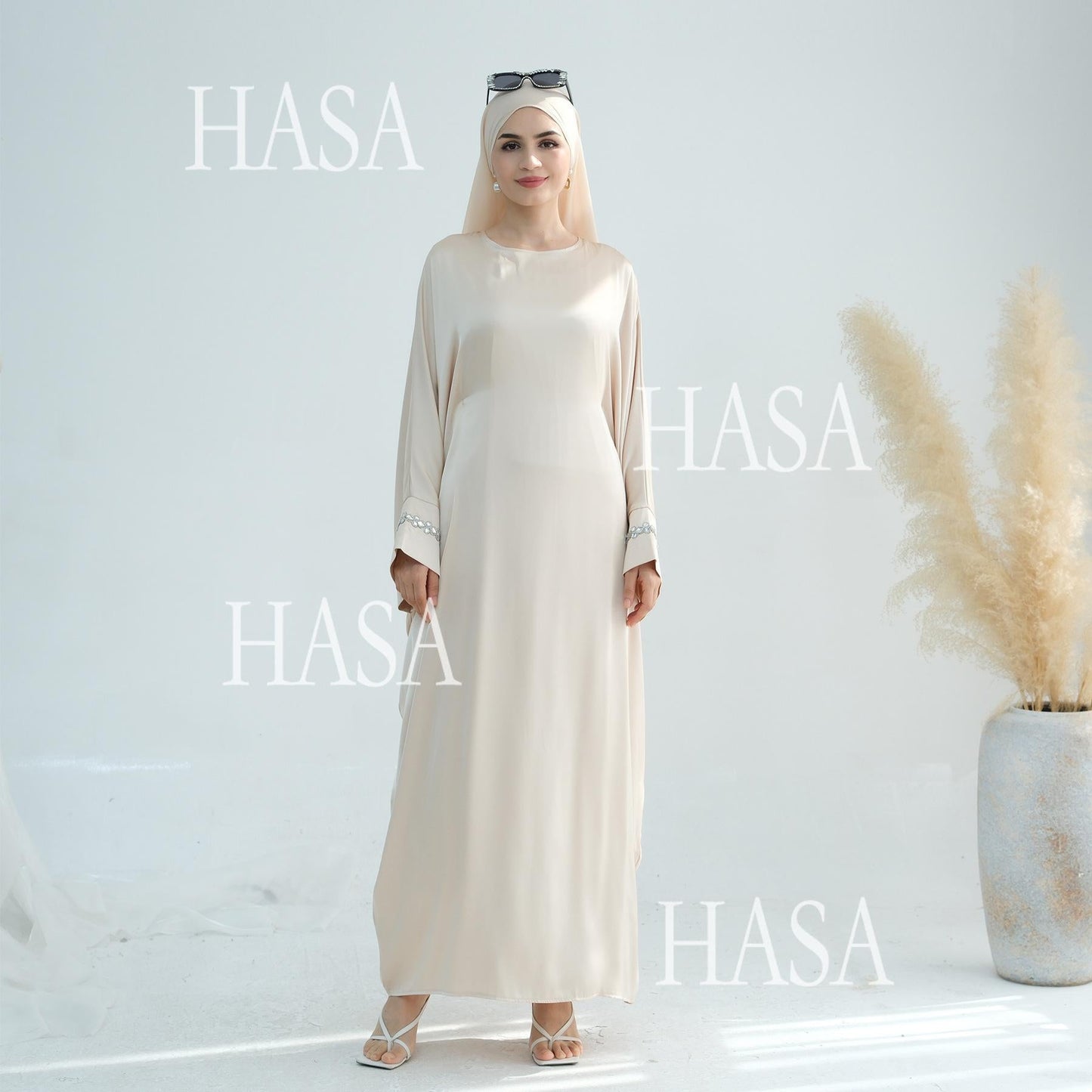LUMAYA5882 A Cardigan Dress with Exquisite Hot Diamond Embellishment and Elegant Details closed abayas