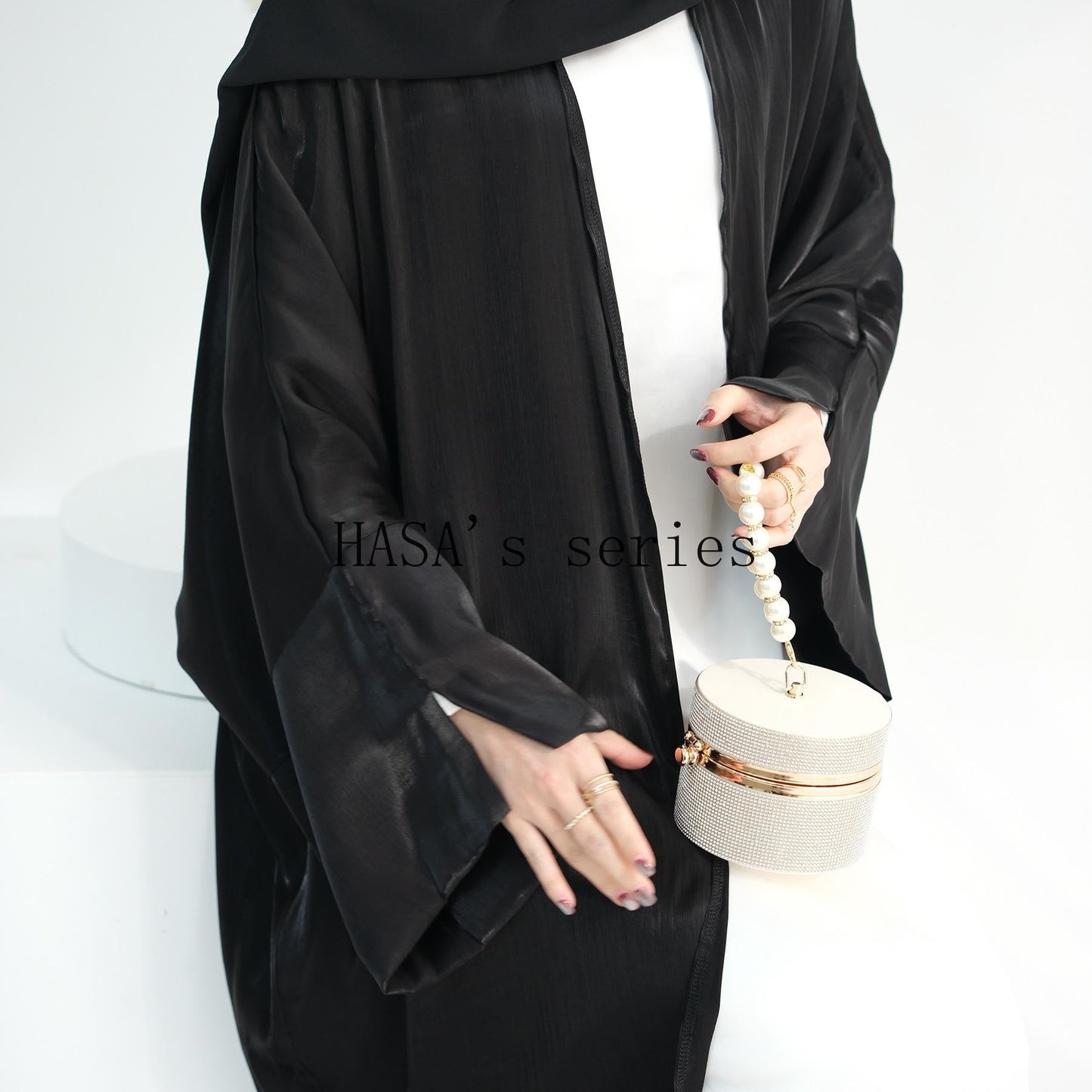 LUMAYA4831 A simple yet elegant cardigan-style robe, balancing both quality and comfort.