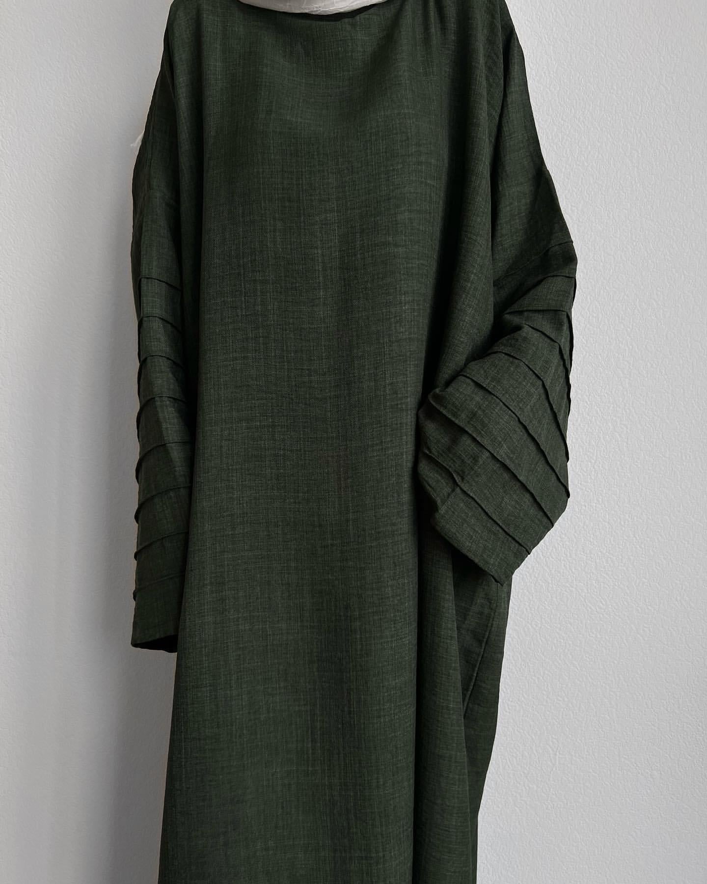 LUMAYA LM1179 Loose Fit Large Crepe Abaya Dress with Belt