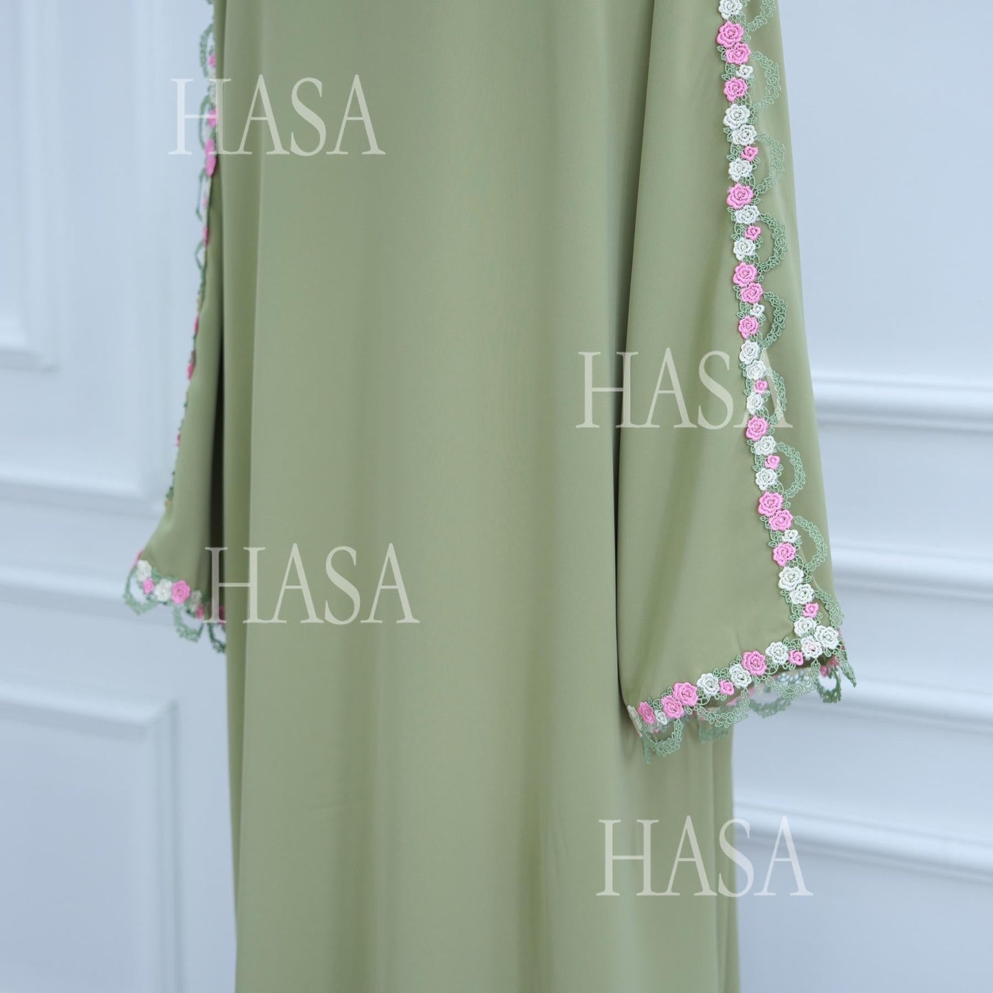 HA6560 Simple Floral Embroidery Cardigan