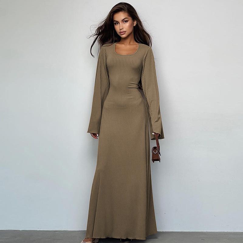 LUMAYA LUMAYA0676 Flared Long Sleeved High Waist Maxi Skirt with Lace-up Back