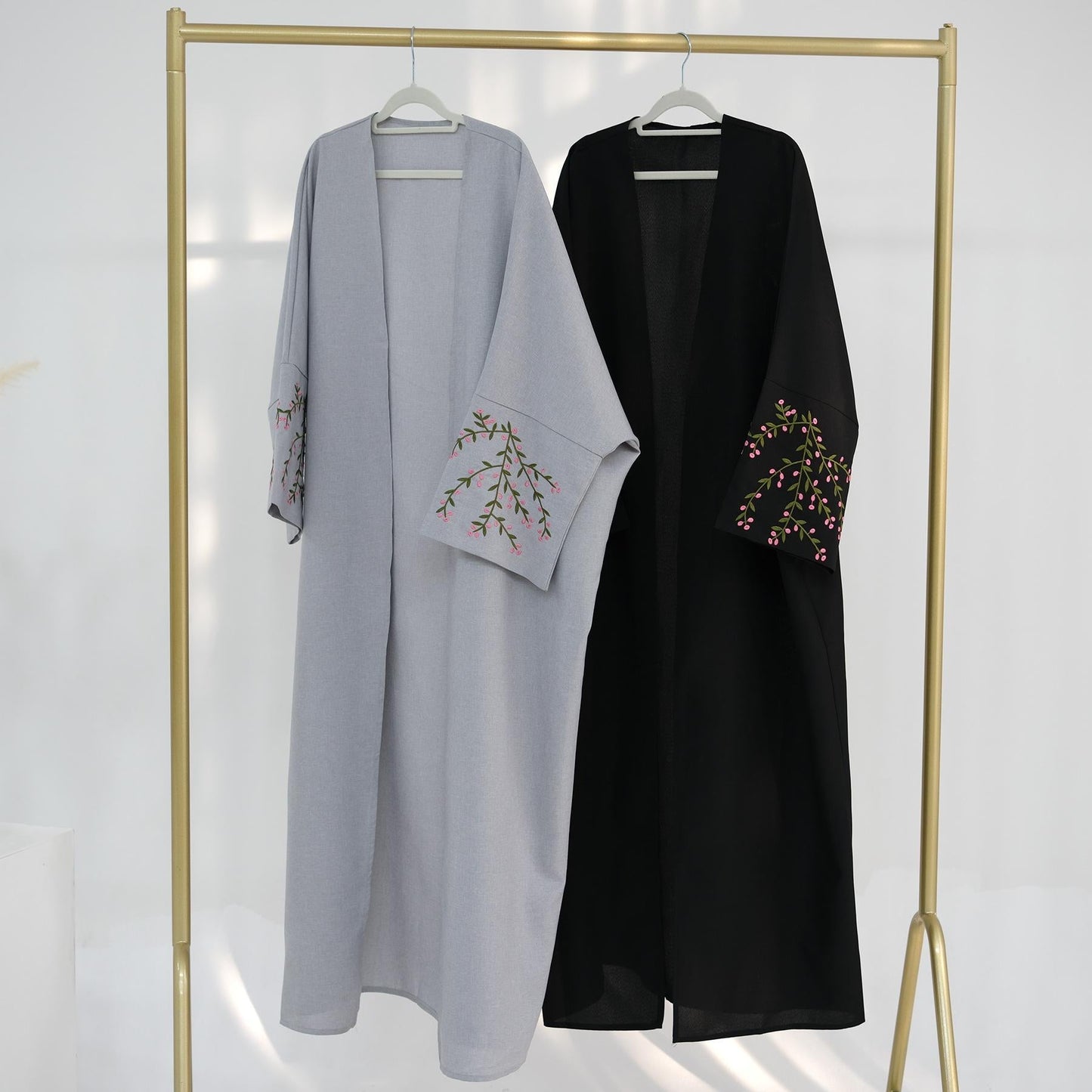 LUMAYA LUMAYA1046 Flower Embroidery Elegant Cardigan Robe
