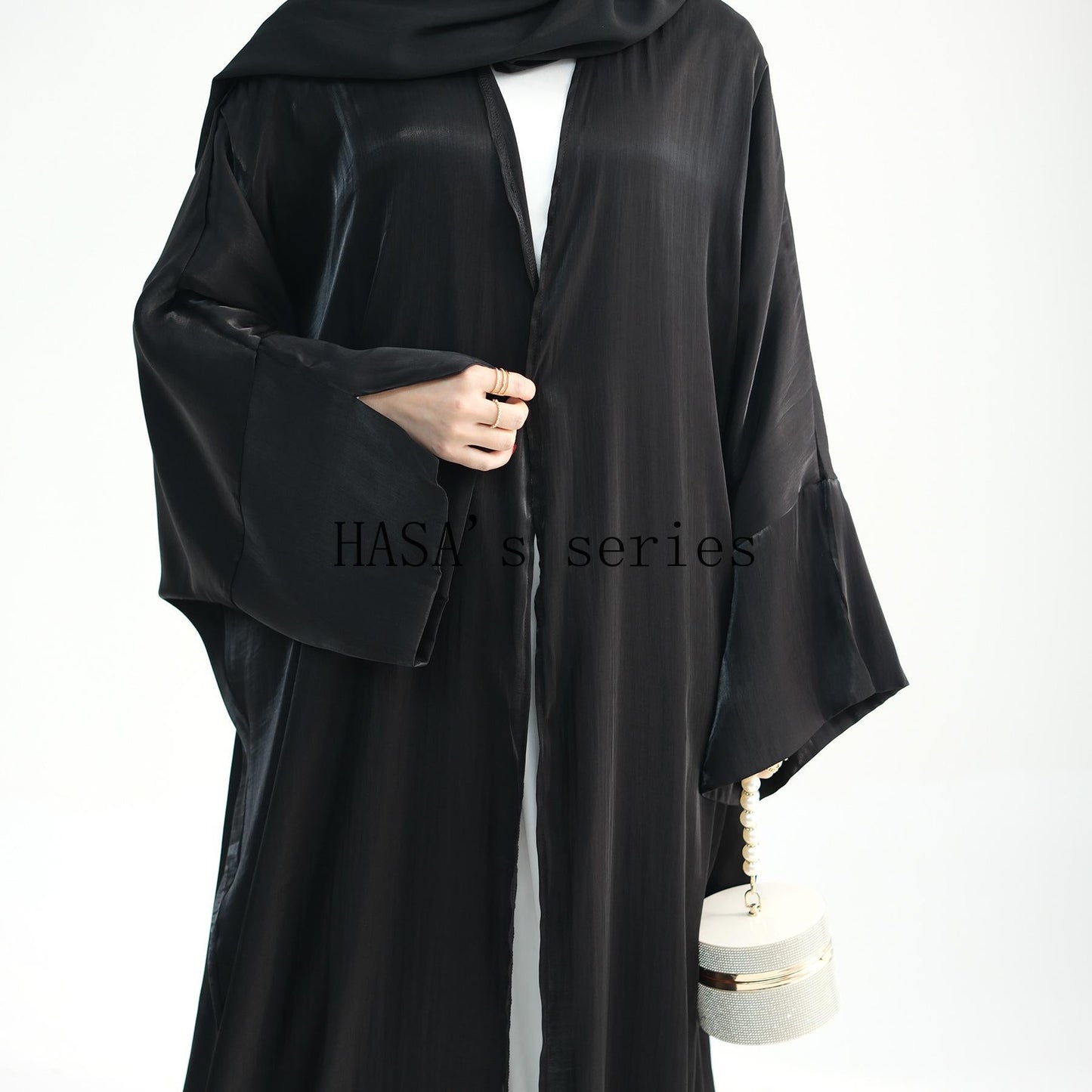 LUMAYA4831 A simple yet elegant cardigan-style robe, balancing both quality and comfort.