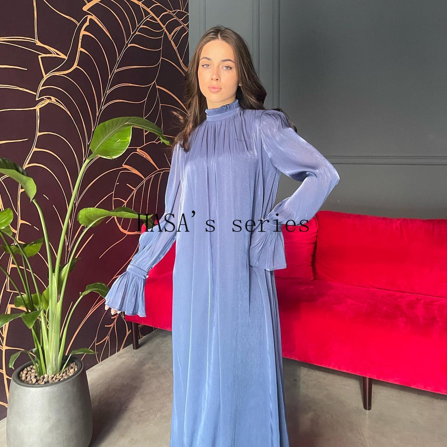 LUMAYA4857 A High-necked, Belted Dress, A Classic Style TLUMAYAt Exudes Elegant CLUMAYArm.
