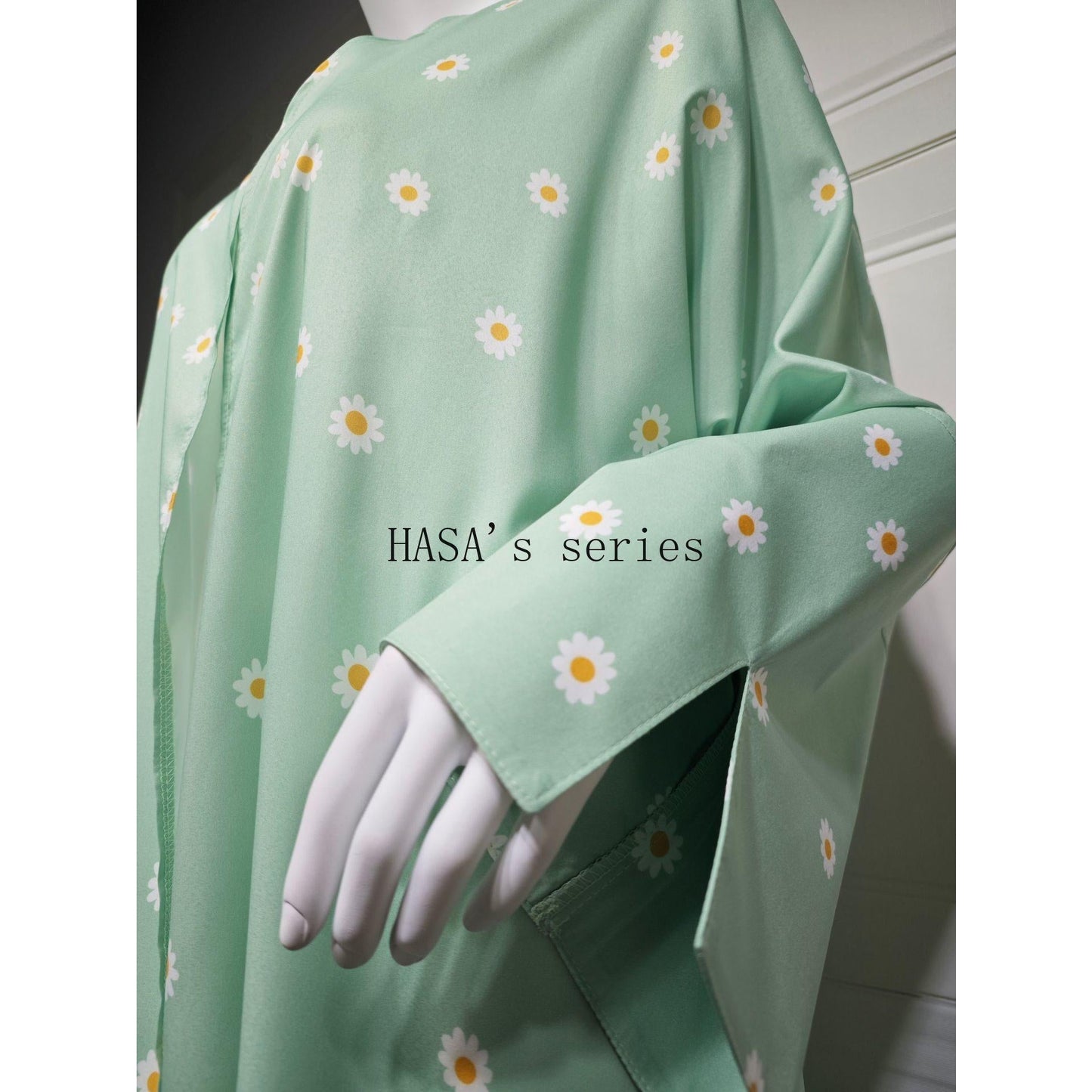 LUMAYA5104 Fresh and stylish printed loose-fitting cardigan, a long-sleeved, flowing long coat.