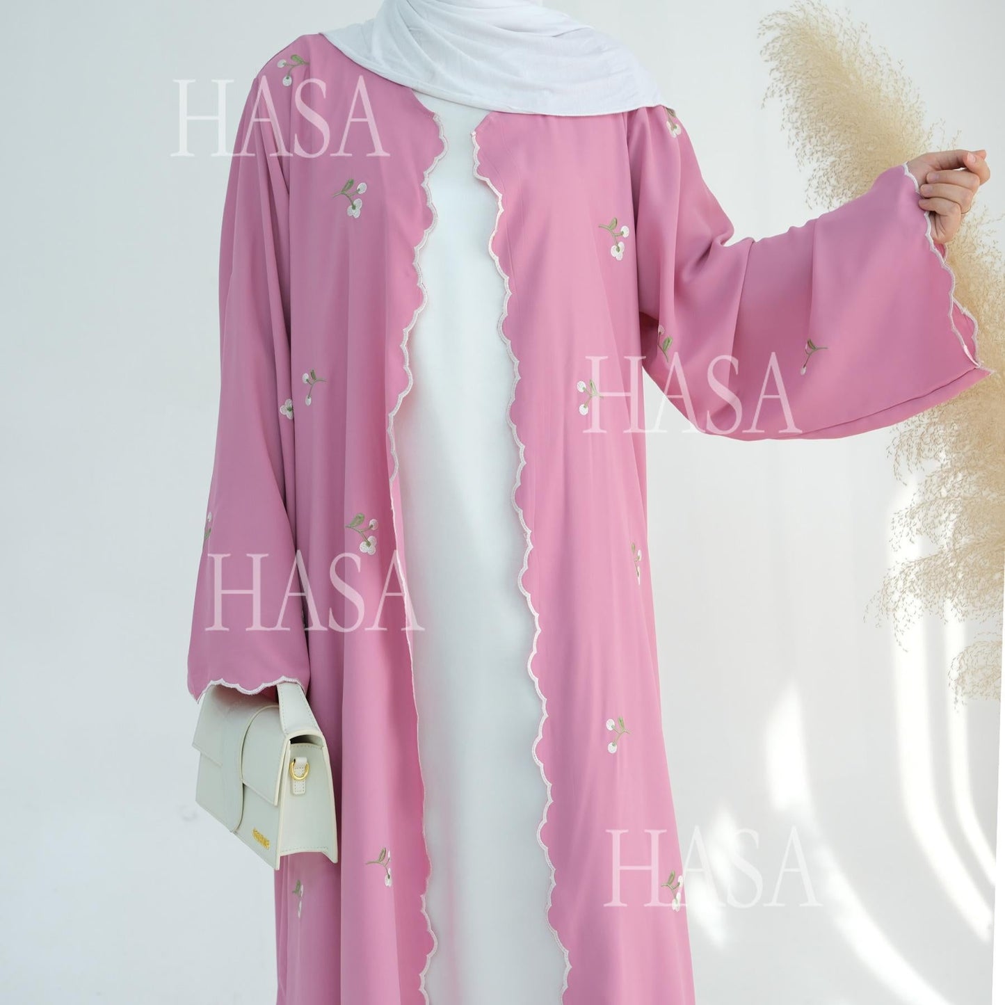 LUMAYA6472 Longline Cardigan with Delicate Floral Details and Curved Edging