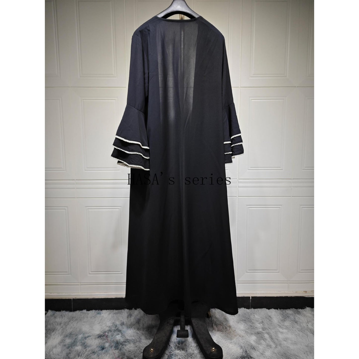 LUMAYA5093 Elegant black cardigan-style long robe with wide sleeves and a round-neck dress design featuring beaded embellishments.