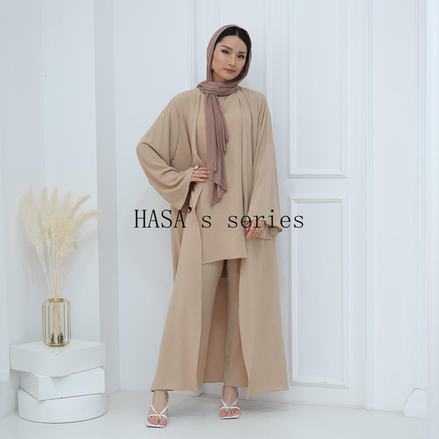 LUMAYA5107 Minimalist Style Three-piece Set | Solid Color Long Coat Paired with A Loose Two-piece Suit.