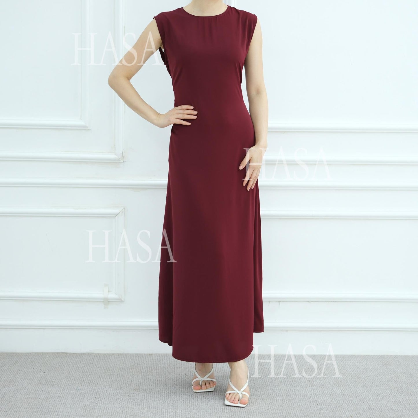 LUMAYA6470 Sleeveless Long Dress with Adjustable Back Lacing