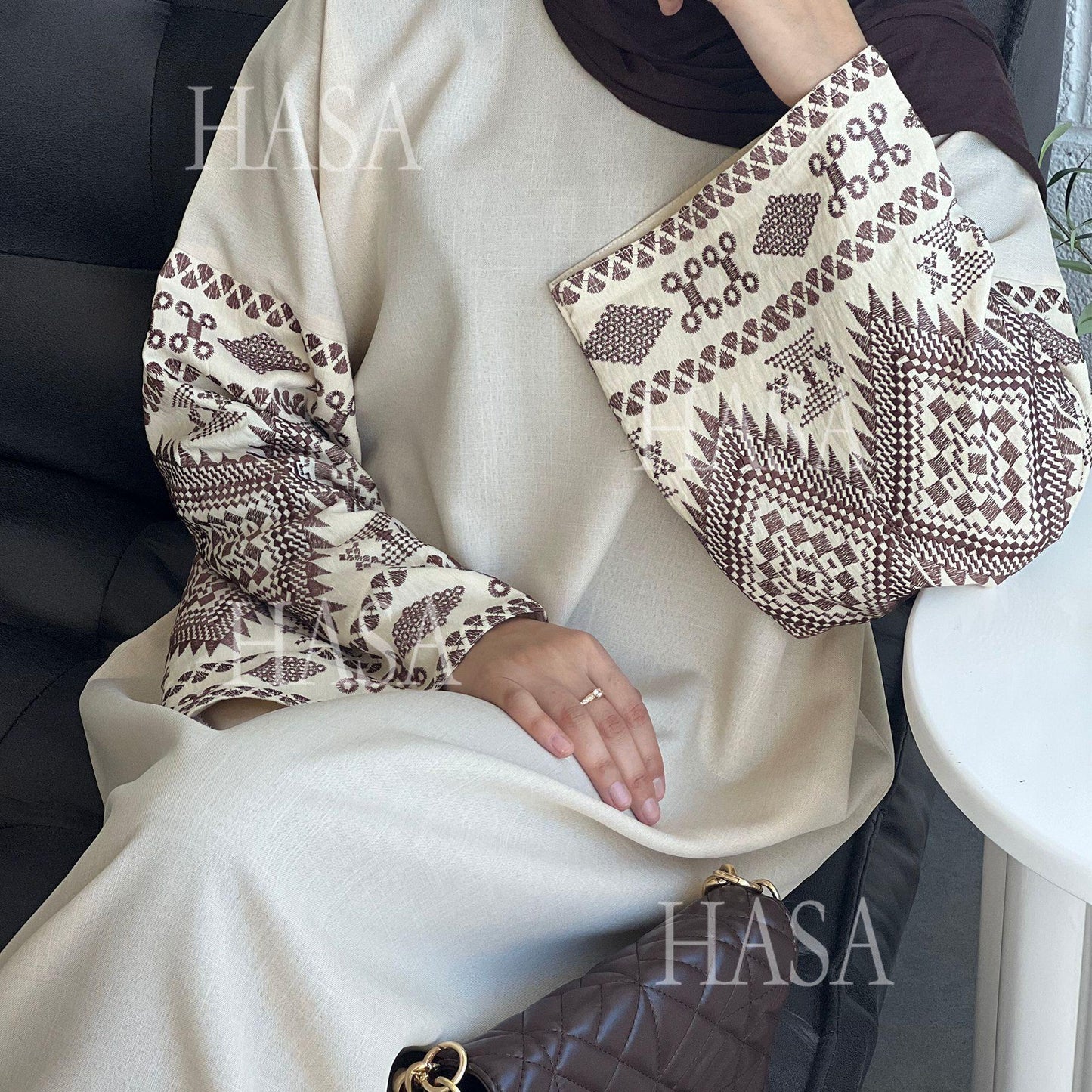 LUMAYA6533 Long robe with wide sleeves and exquisite embroidery