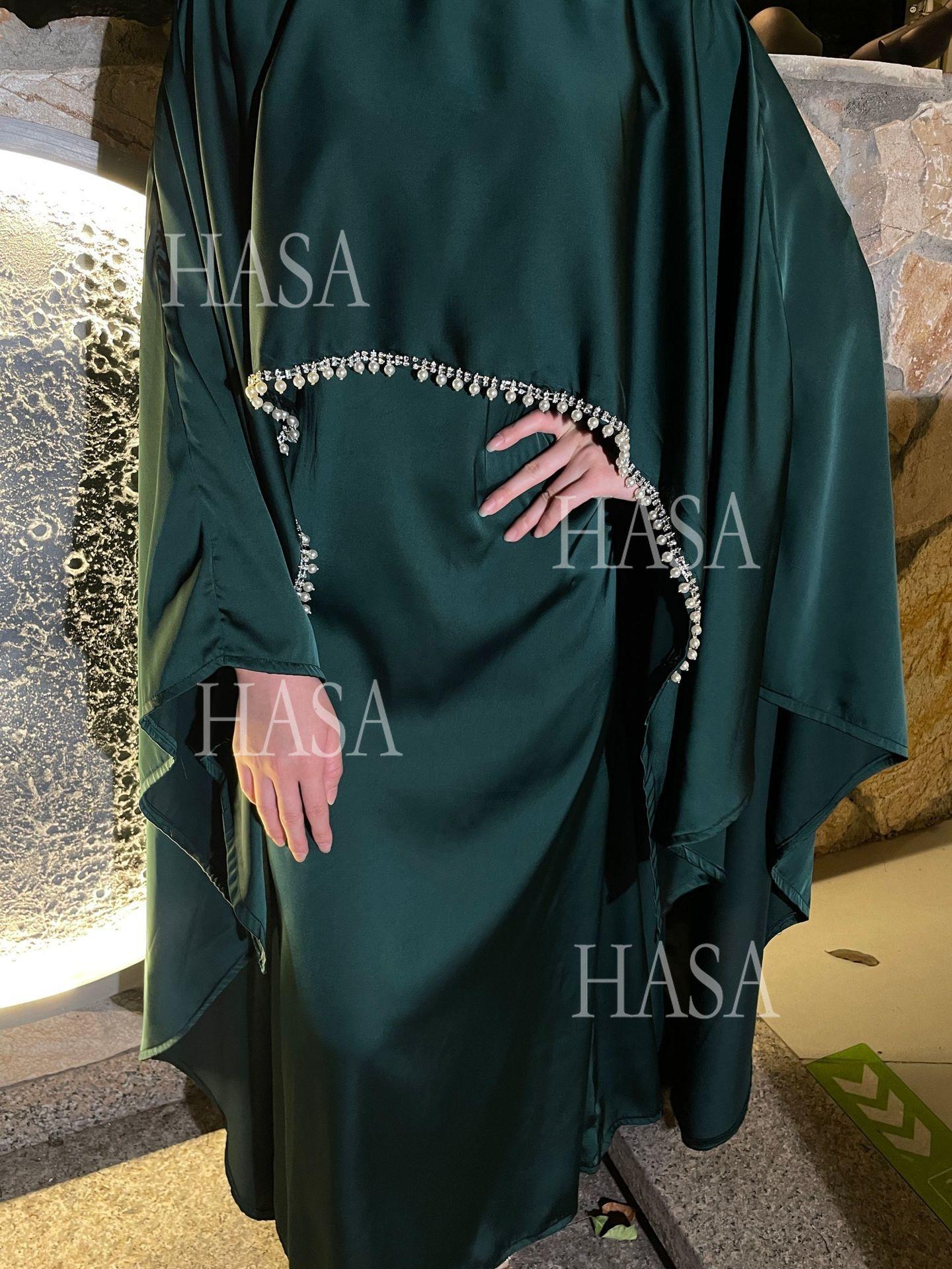 LUMAYA6476 Long Sleeves Glossy Robe with Pearl Embellishment