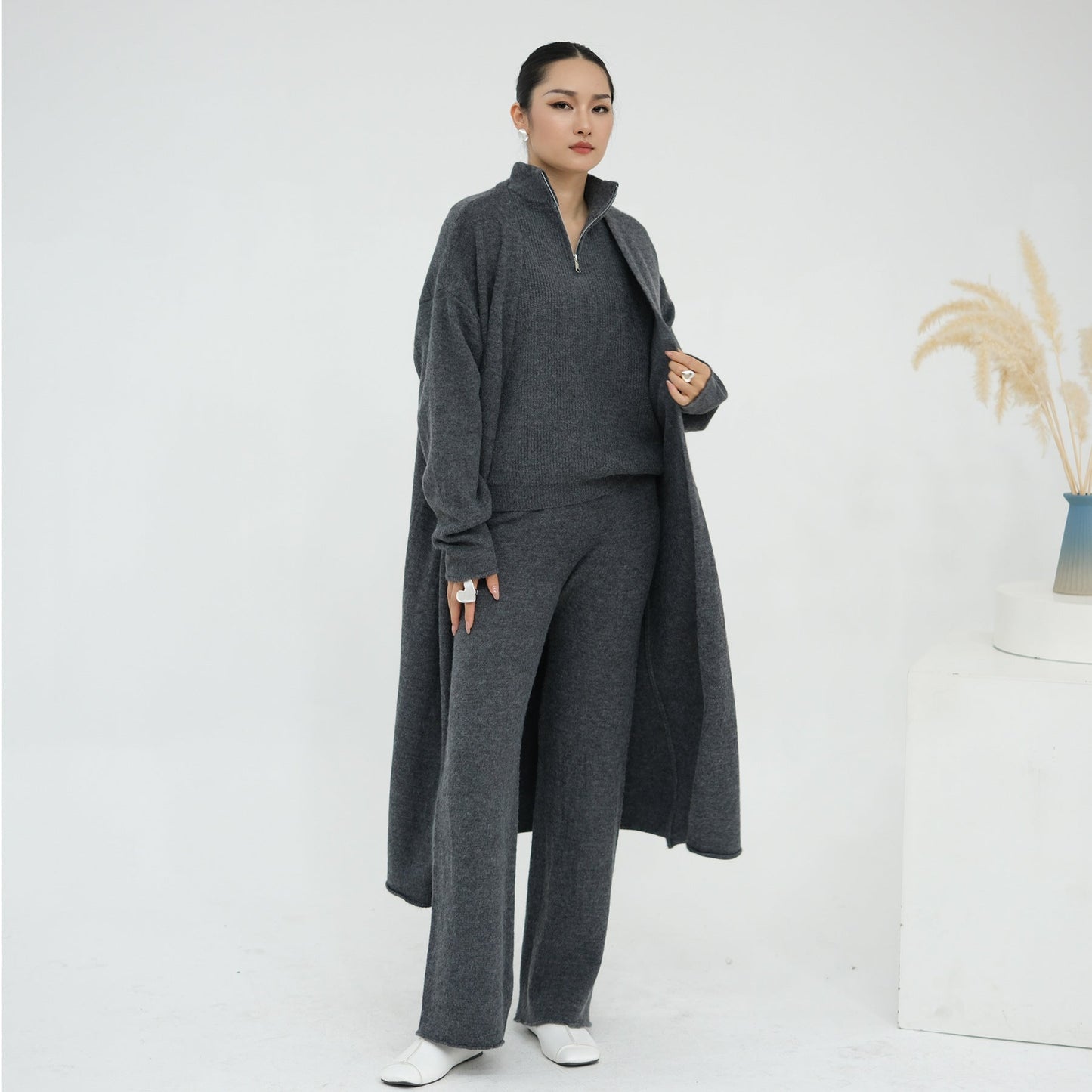 LM6603 Thickened knitted three-piece long coat set (with optional headscarf)