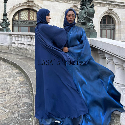 LUMAYA4850 A Double-sided Robe TLUMAYAt Combines Elegant Appearance with Practicality.