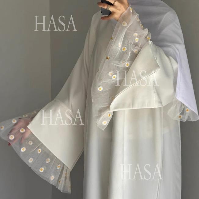 LUMAYA6564 Lace Daisy Embellished Long Dress Robe