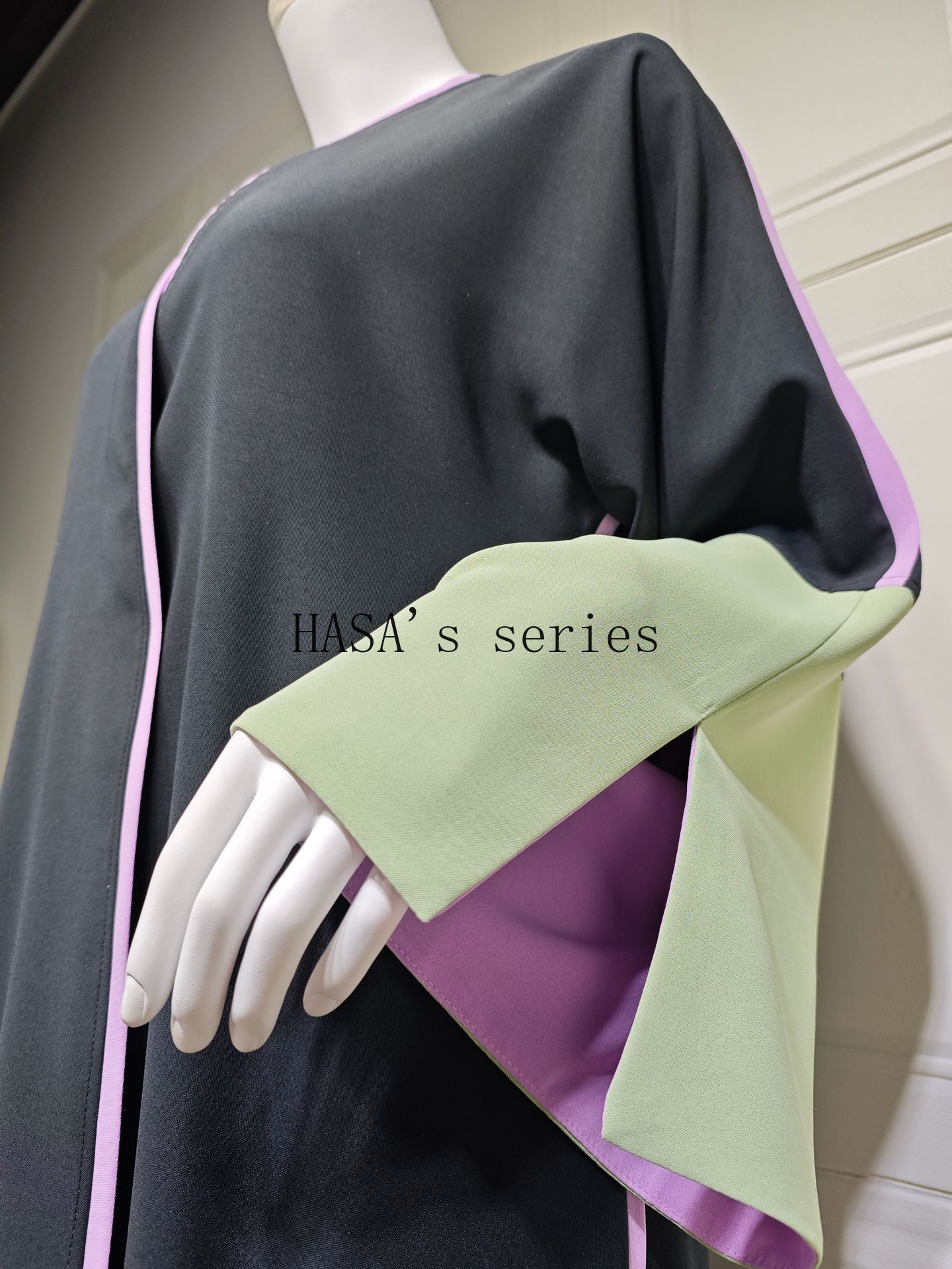 LUMAYA5089 Color-blocked Patchwork Long-sleeved Dress, A Stylish and Elegant Long Design.