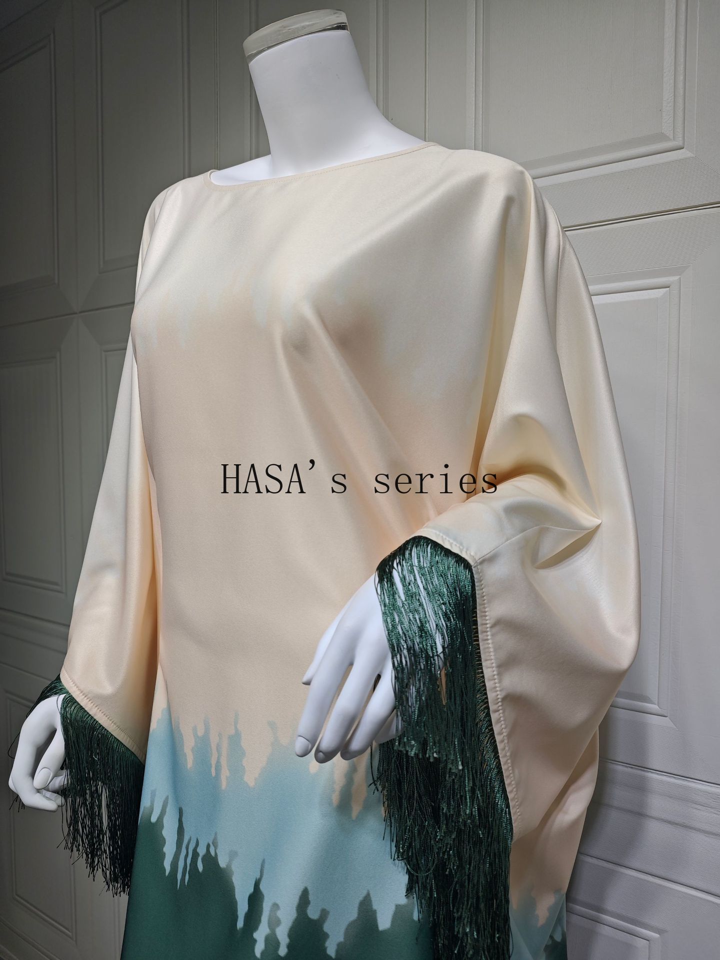 LUMAYA5095 Romantic Gradient Fringed Robe, Elegant Printed Long Dress