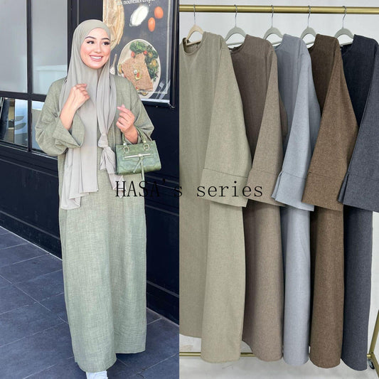 LUMAYA4855 A Solid-colored, Loose-fitting Maxi Dress, Offering Both Comfort and Elegant Style.