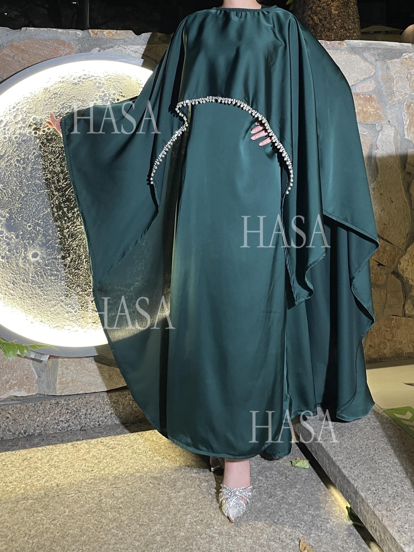 LUMAYA6476 Long Sleeves Glossy Robe with Pearl Embellishment