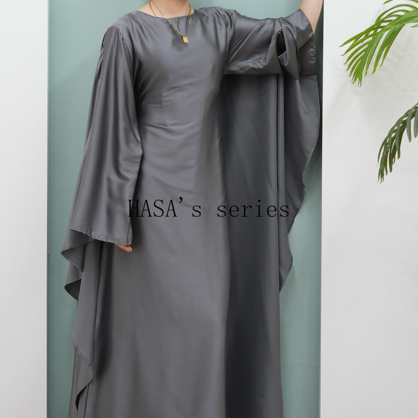 LUMAYA4835 High-density Stretch Satin Long Dress, Simple, Elegant, and Comfortable To Wear.