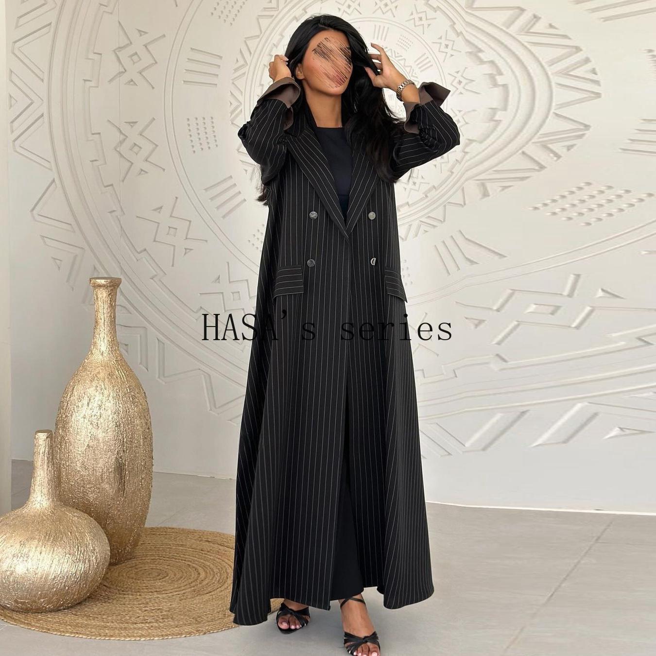 LUMAYA5101 Double-breasted, Pinstriped, Long Coat-style Robe with A Loose and Elegant Dress Design.