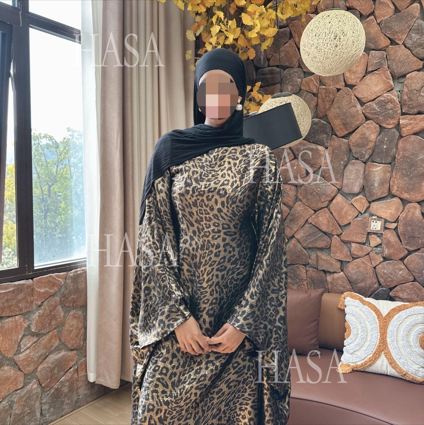 LUMAYA6469 Flowing Batwing Sleeve Leopard Maxi Dress (without Headscarf)