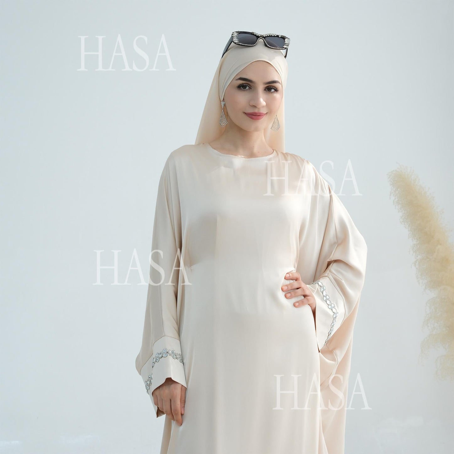 LUMAYA5882 A Cardigan Dress with Exquisite Hot Diamond Embellishment and Elegant Details closed abayas