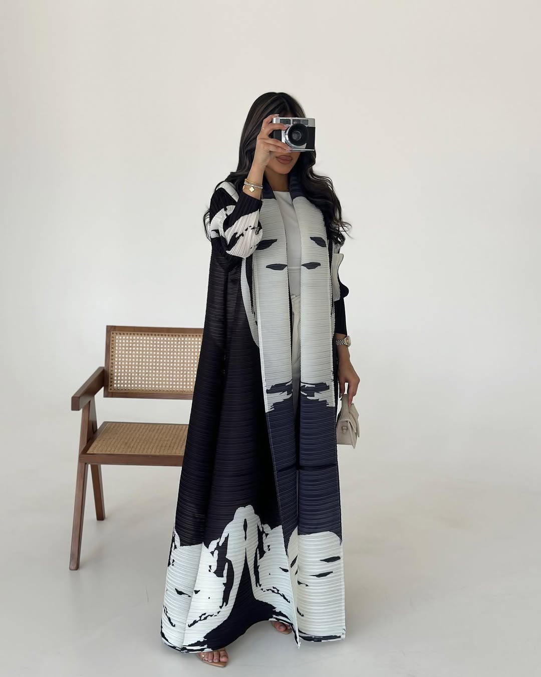 LUMAYA6726  White Abstract Belted Abaya with Artistic Prints