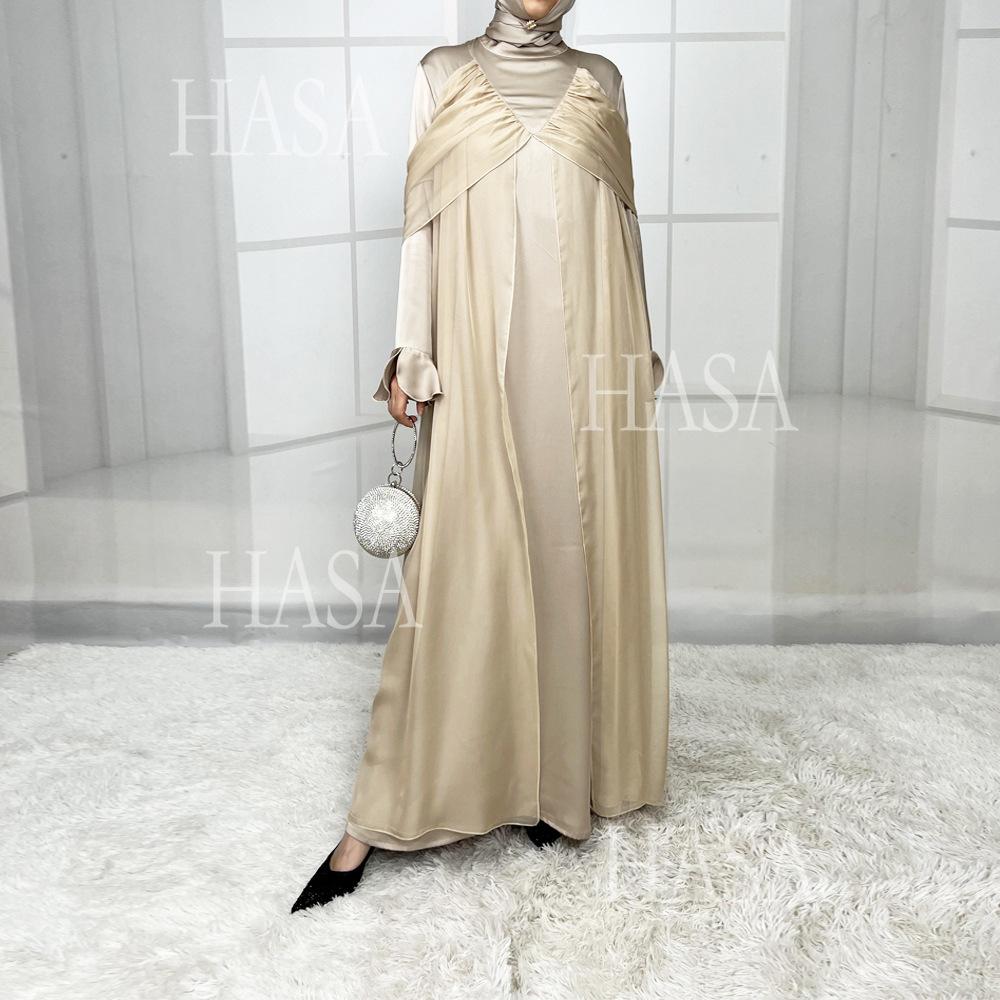 LUMAYA5858 Elegant Bright Satin Robe (without Headscarf), Clever Splicing Creates Multi-faceted CLUMAYArm