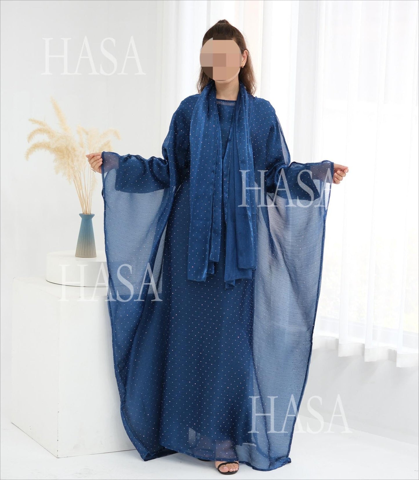 LM6619 Hot diamond long dress (with optional inner suit)