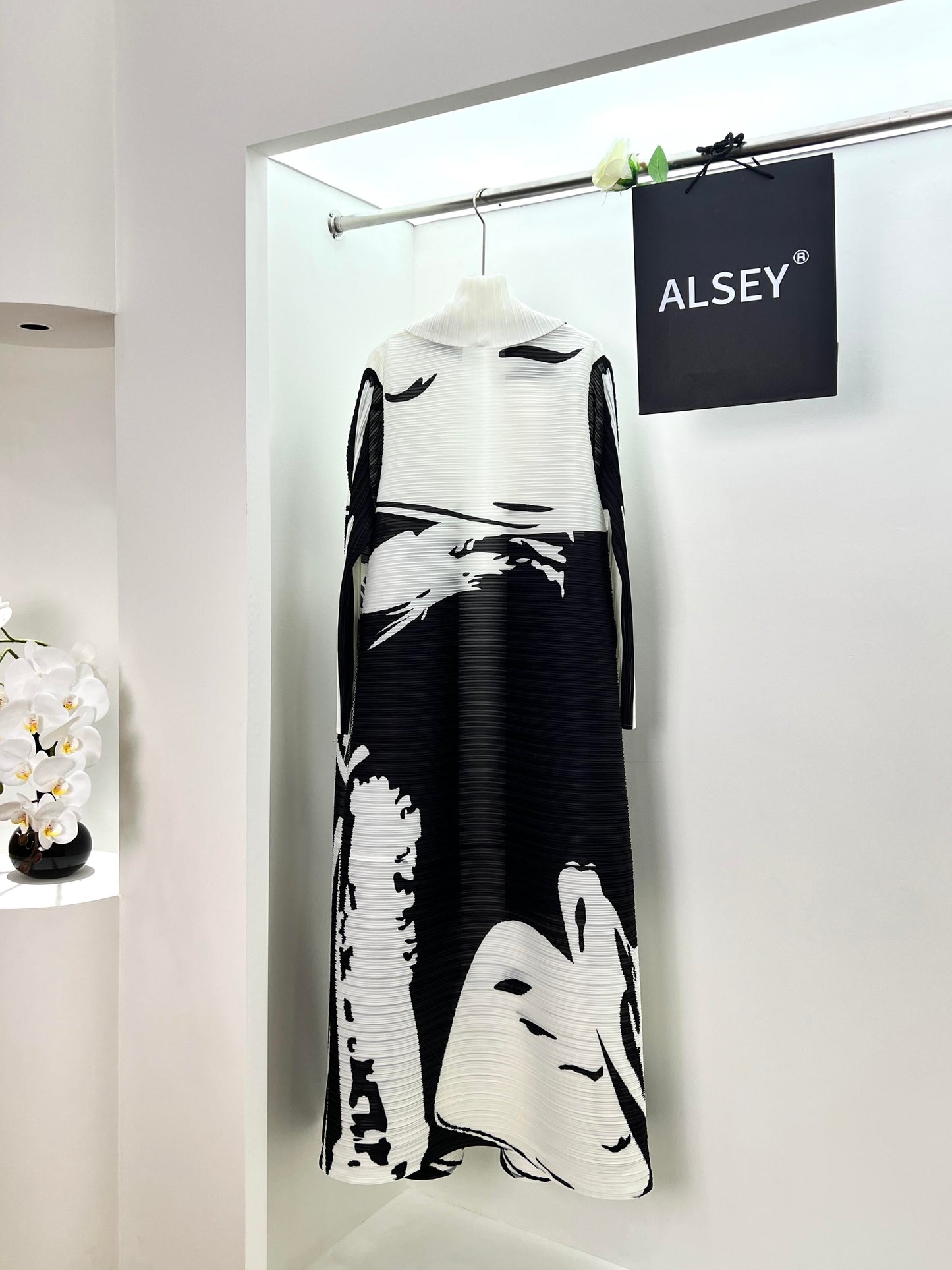 LUMAYA6726  White Abstract Belted Abaya with Artistic Prints