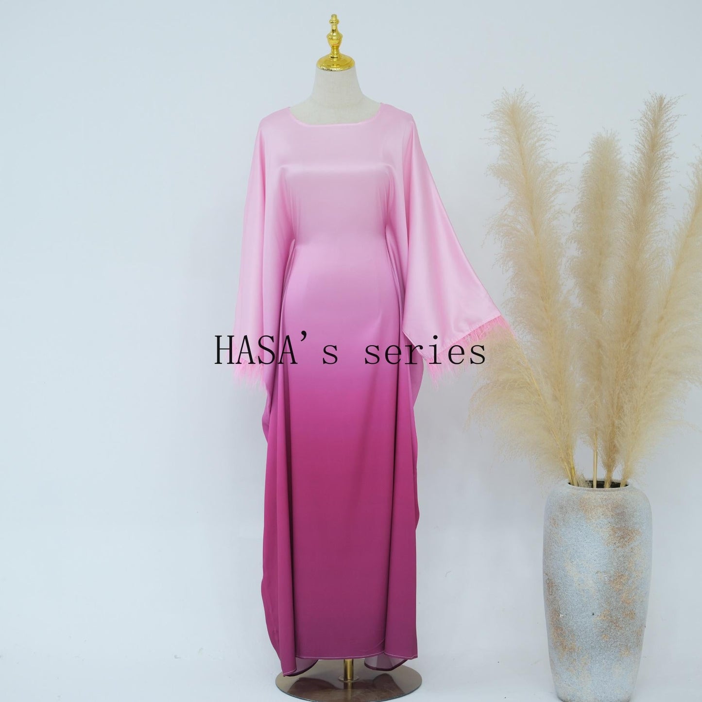 LUMAYA5111 Gradient-colored Fringed Long Dress, Romantic Dress with Batwing Sleeves.