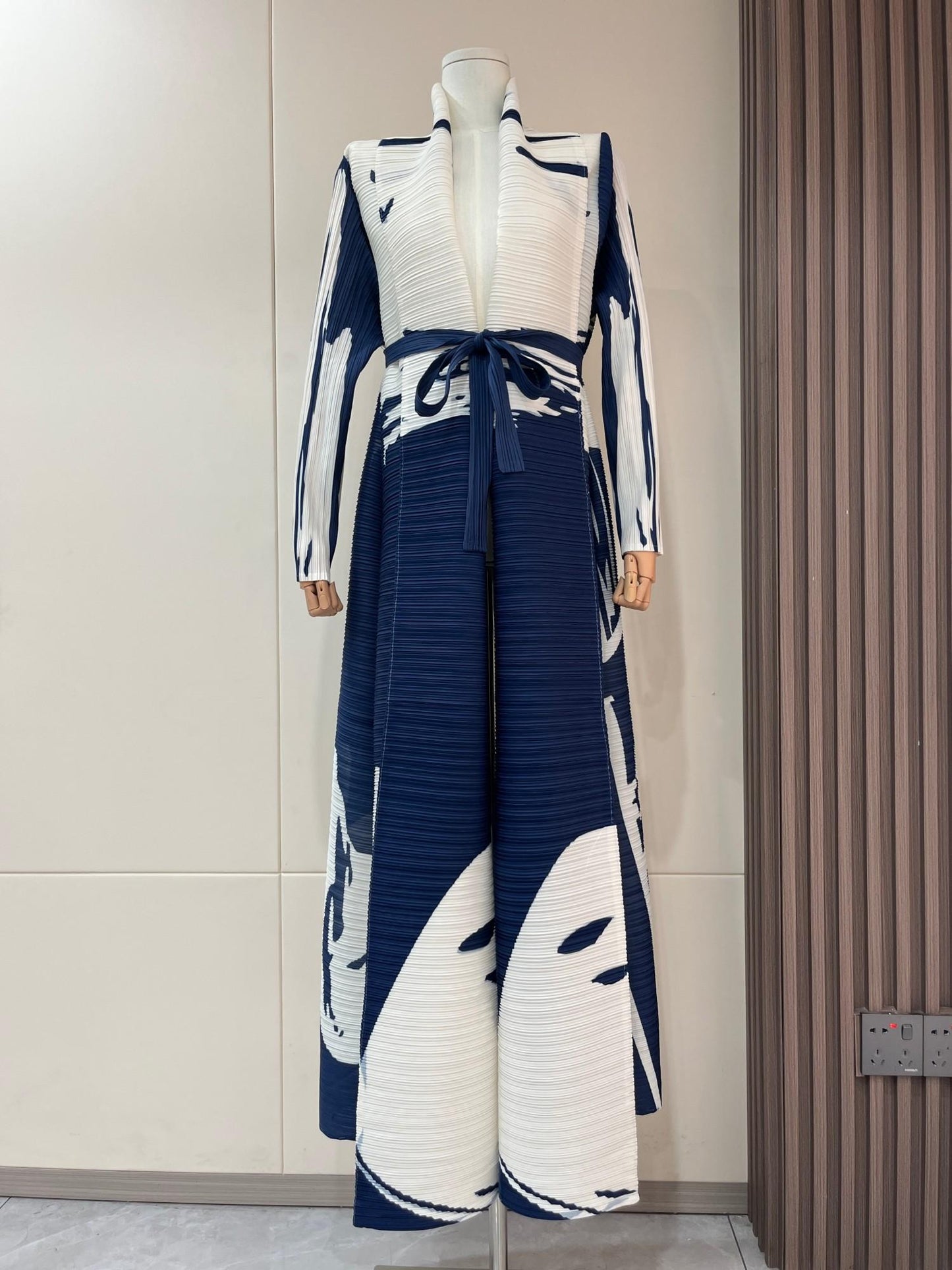 LUMAYA6725 Indigo Whispers Navy & White Abstract Printed Abaya