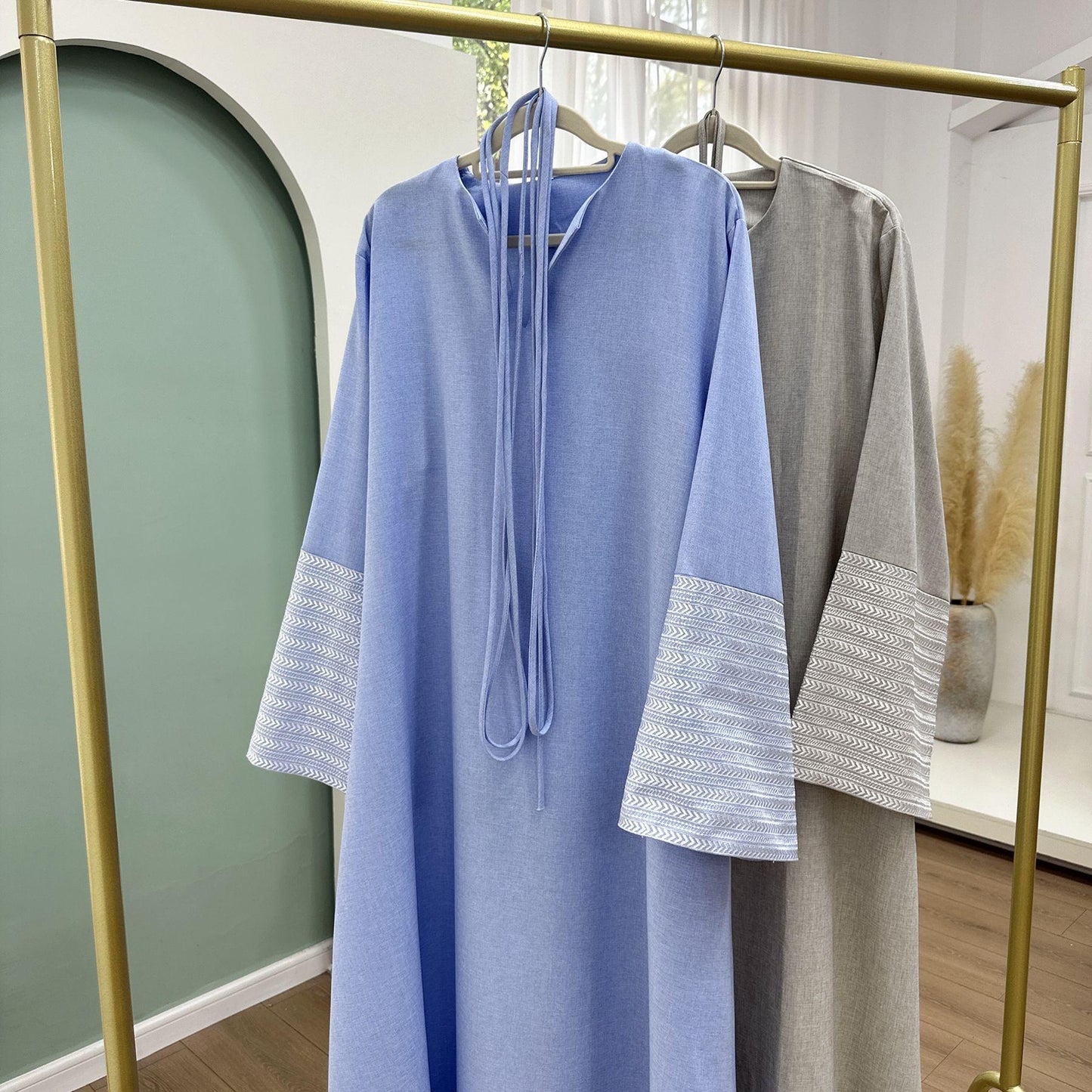 LUMAYA6490 Embroidered Panel Sleeve Long Dress