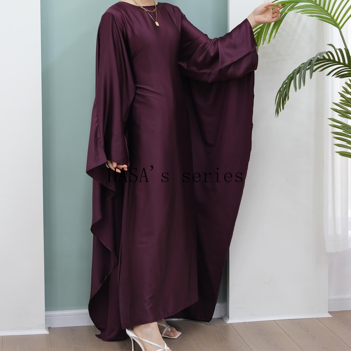 LUMAYA4835 High-density Stretch Satin Long Dress, Simple, Elegant, and Comfortable To Wear.