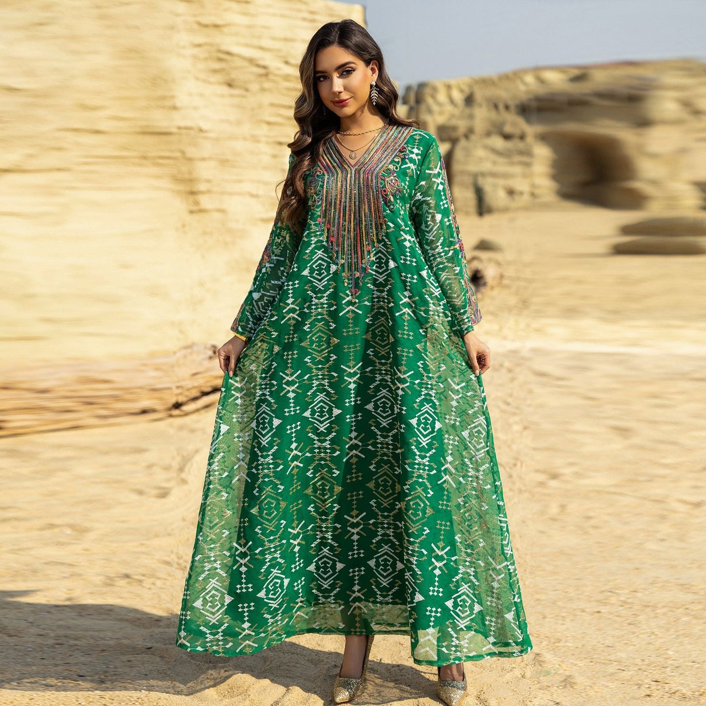 LM6658 Appliqué Patchwork Robe Dress: Lightweight Mesh Combined with Delicate Patterns
