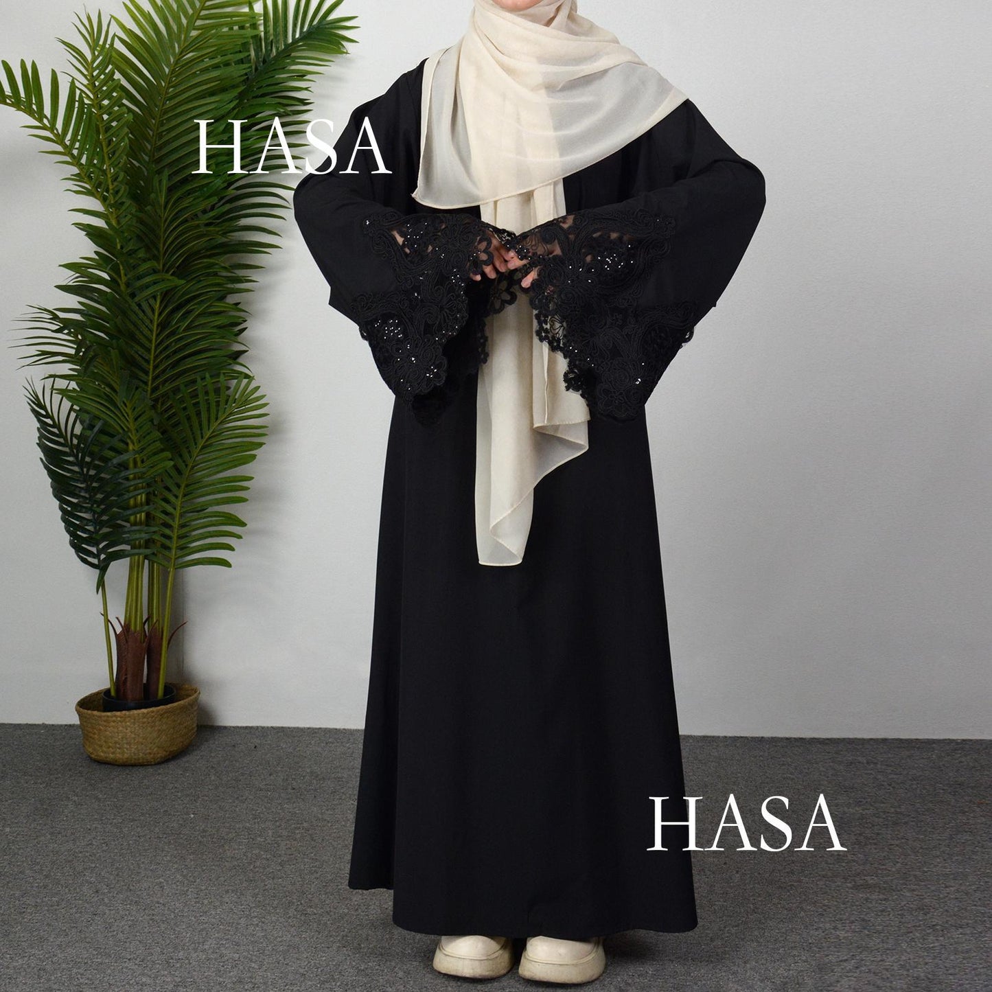 LUMAYA LM0303 3D Embroidery Sleeves with Two Sides Pocket and Nursing Zippers Solid Abaya