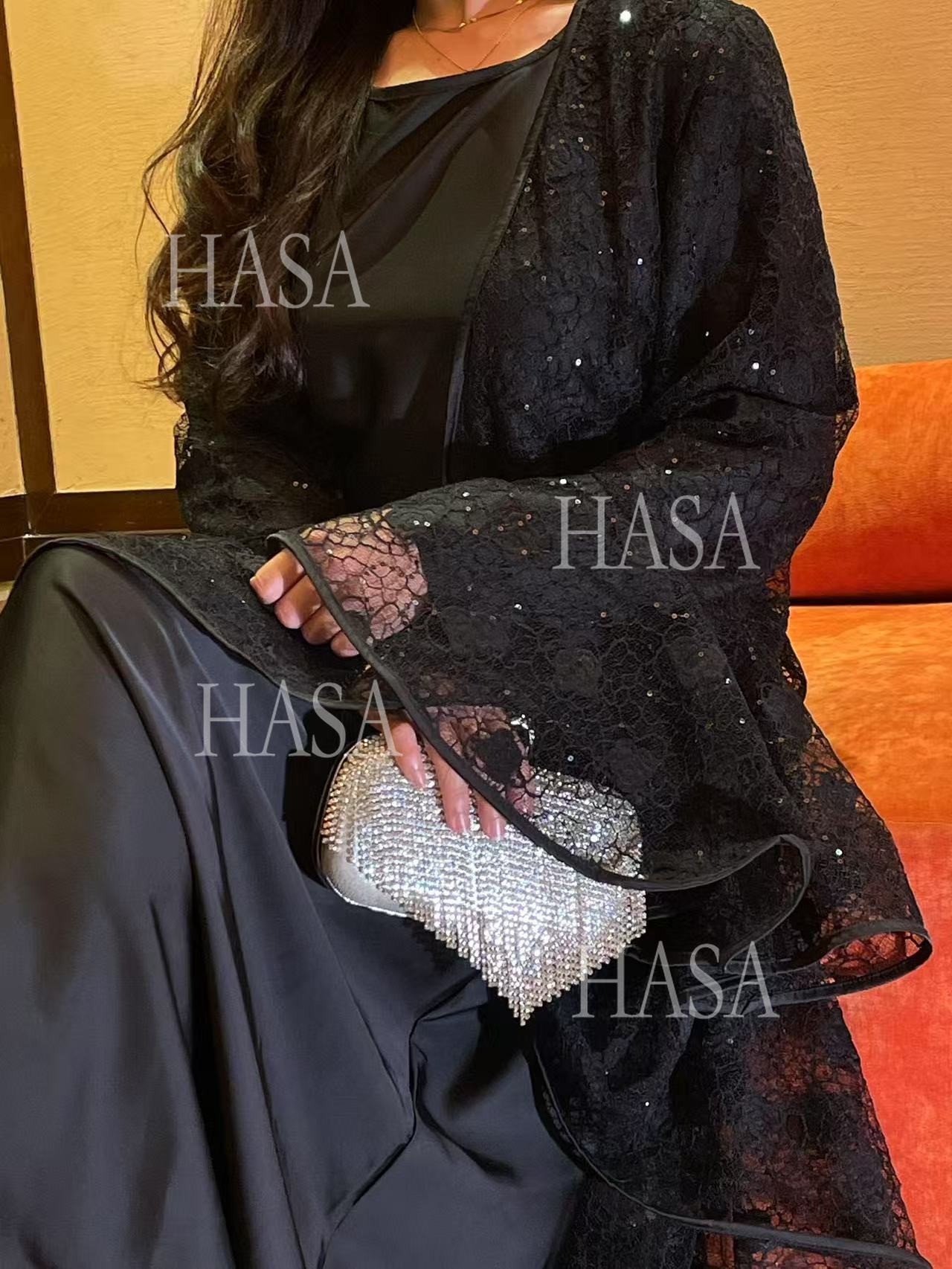 LUMAYA6488 Two-piece long dress with flared sleeves and lace sequined cape