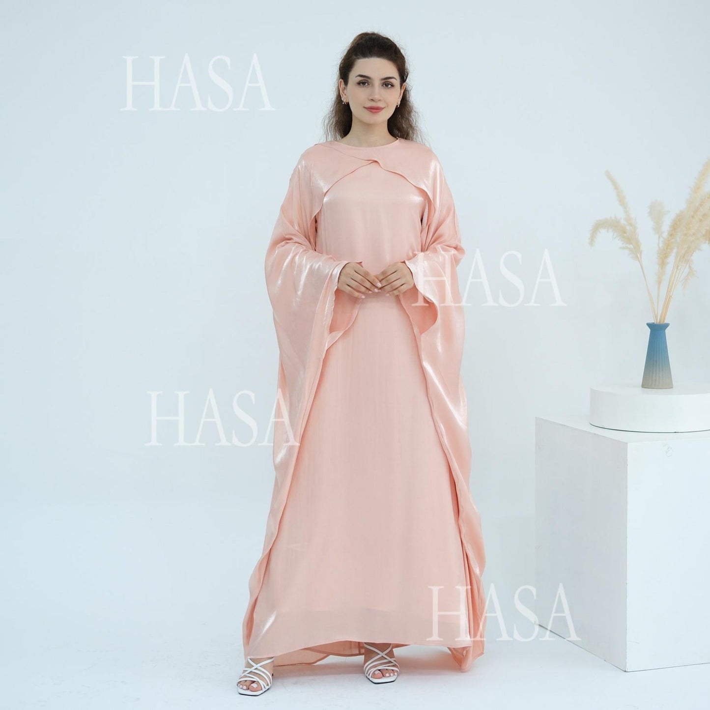 LM6584 Solid Color Beaded Loose Elegant Robe Dress