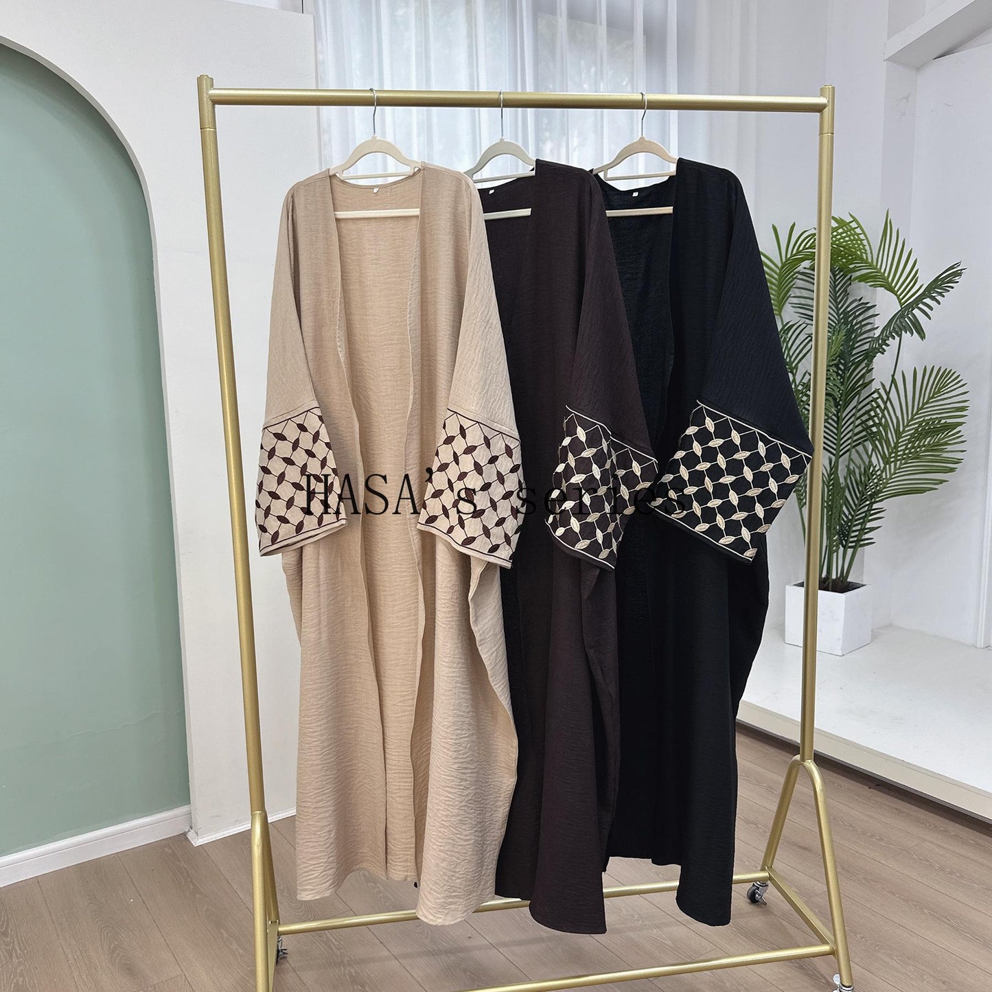 LUMAYA4840 Elegant long robe with geometric embroidery, a simple and traditional style dress.